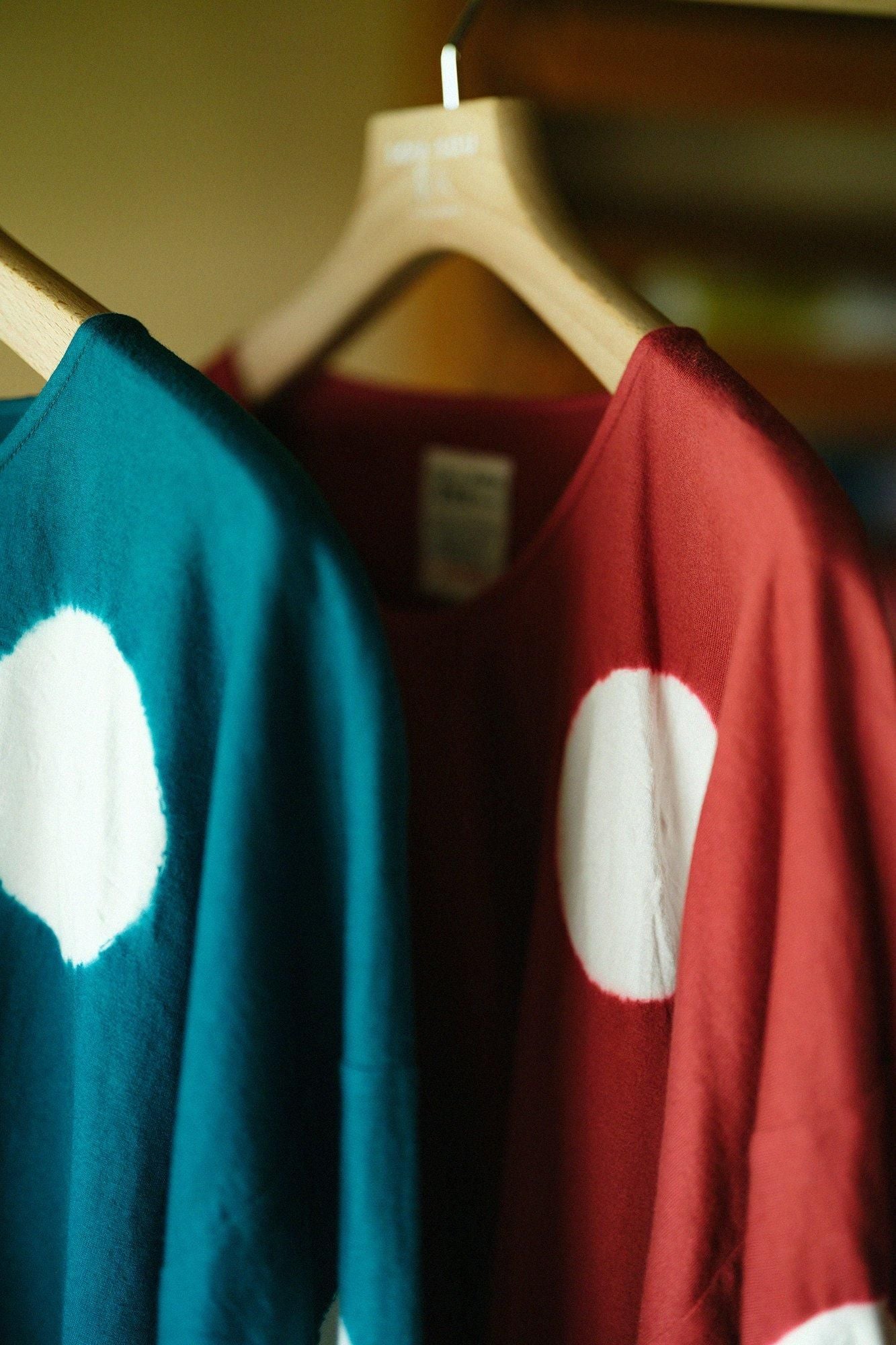 TabataTie-dye Naginata Square Top(Tashika Naginataminds old time withstomach)/Large Polka Dots Dark brown x oneminds old time withtoo