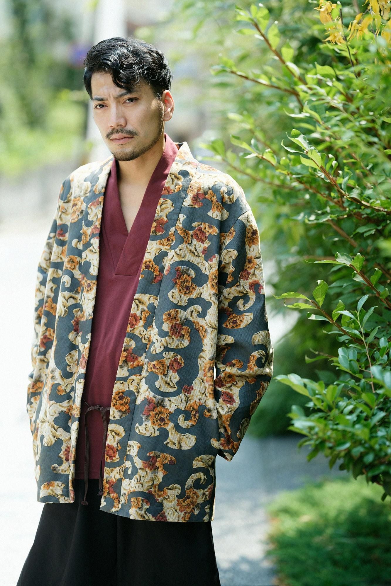 Corduroy Hanten Long-sleeved Jacket with Lining / Chinese Flower and Raging Billows