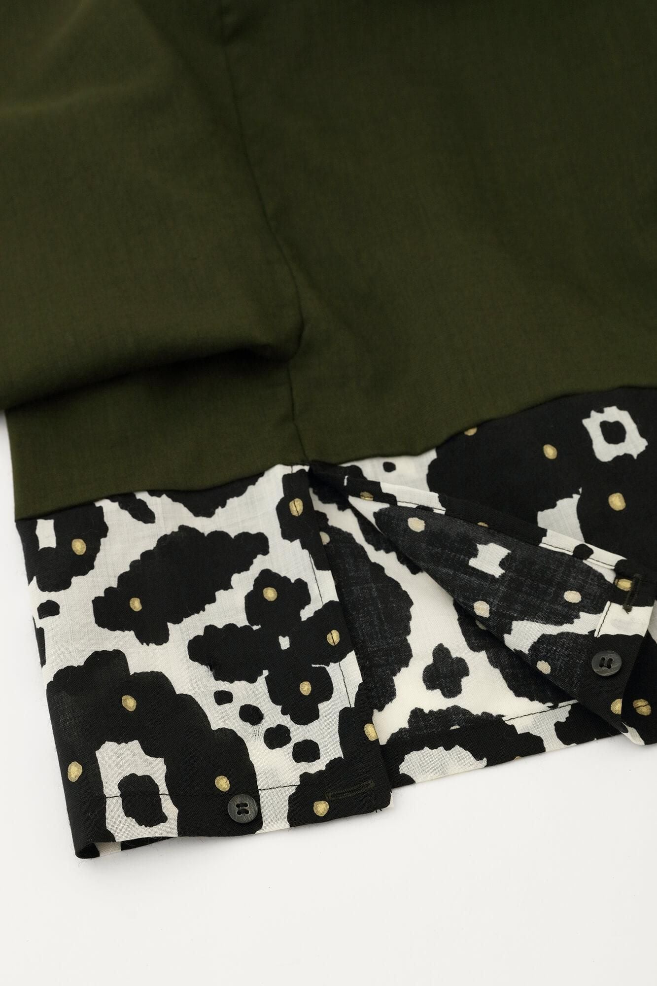 毛斯綸開襟帶和服袖襯衫/綠色×花裝飾