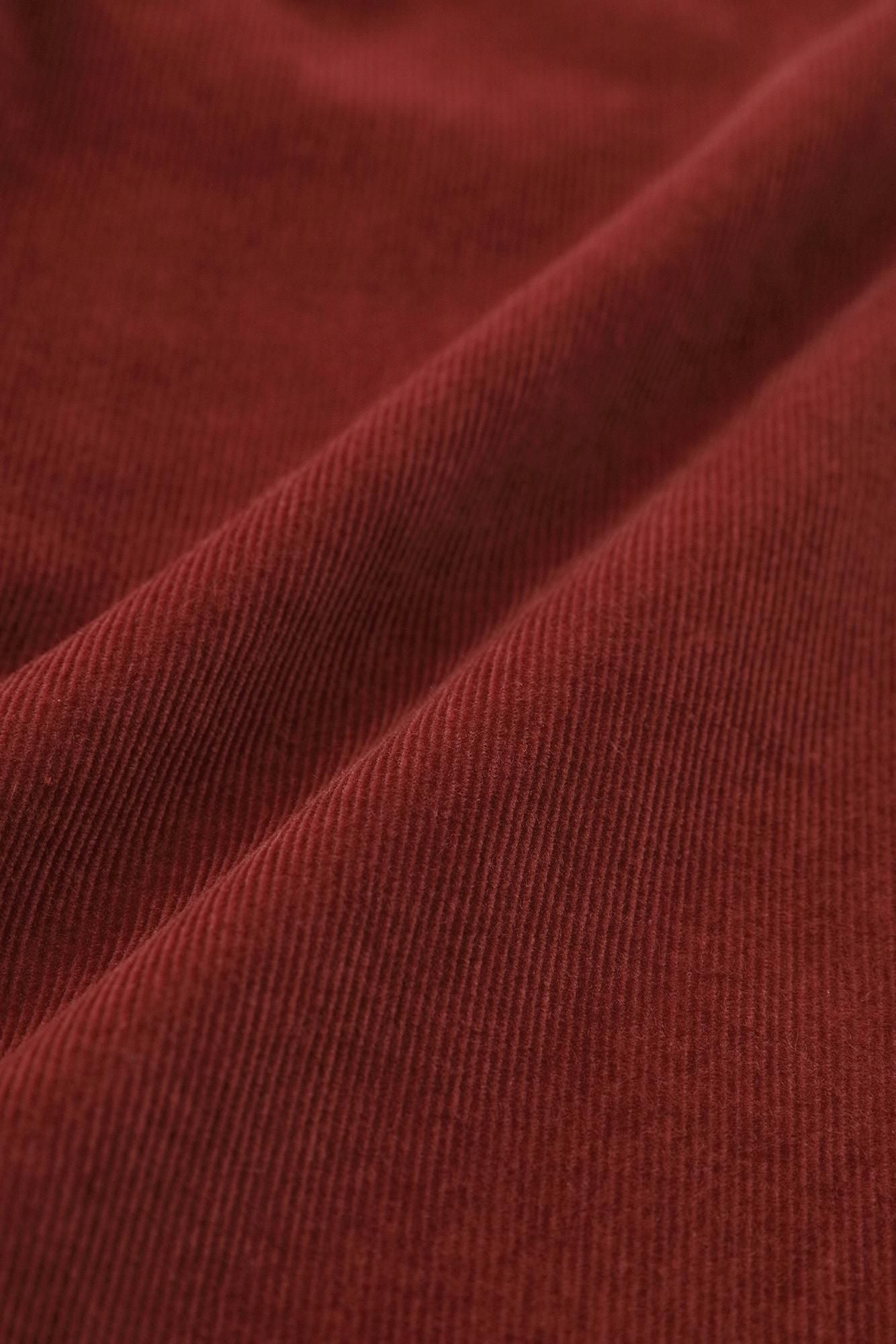 光泽、煤质、稍薄、深色