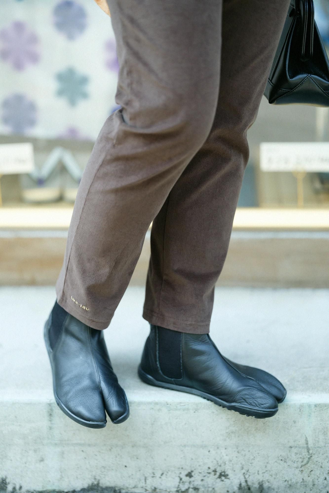 Shin Corduroy Slightly Slim-type Leggings Pants／/ Brown Black