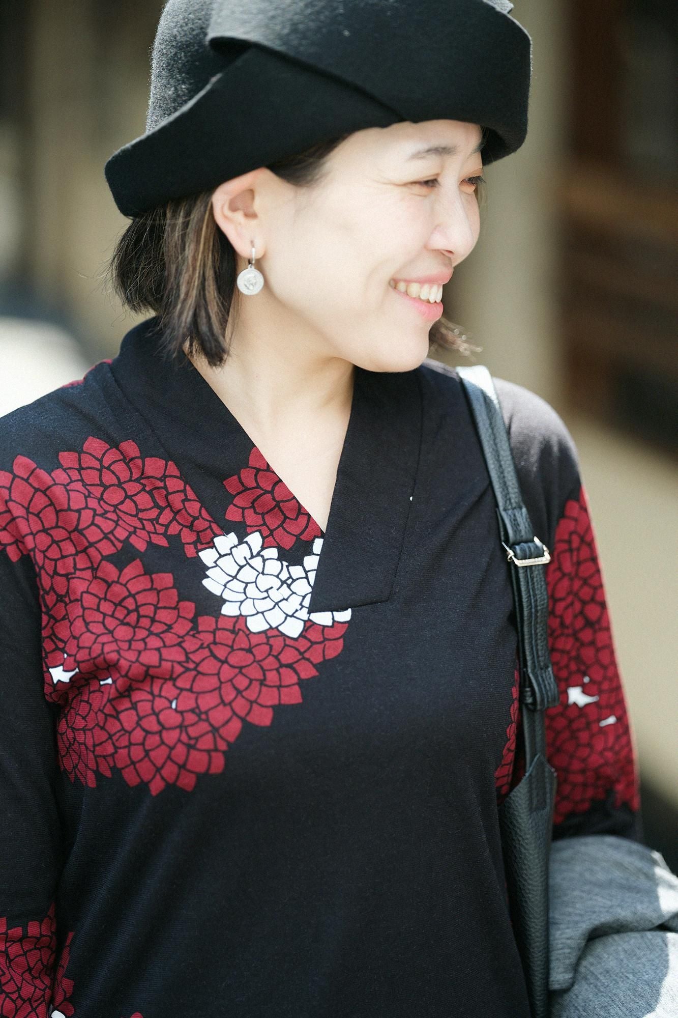 狹風靡 和服領上衣拔衣紋雲間菊