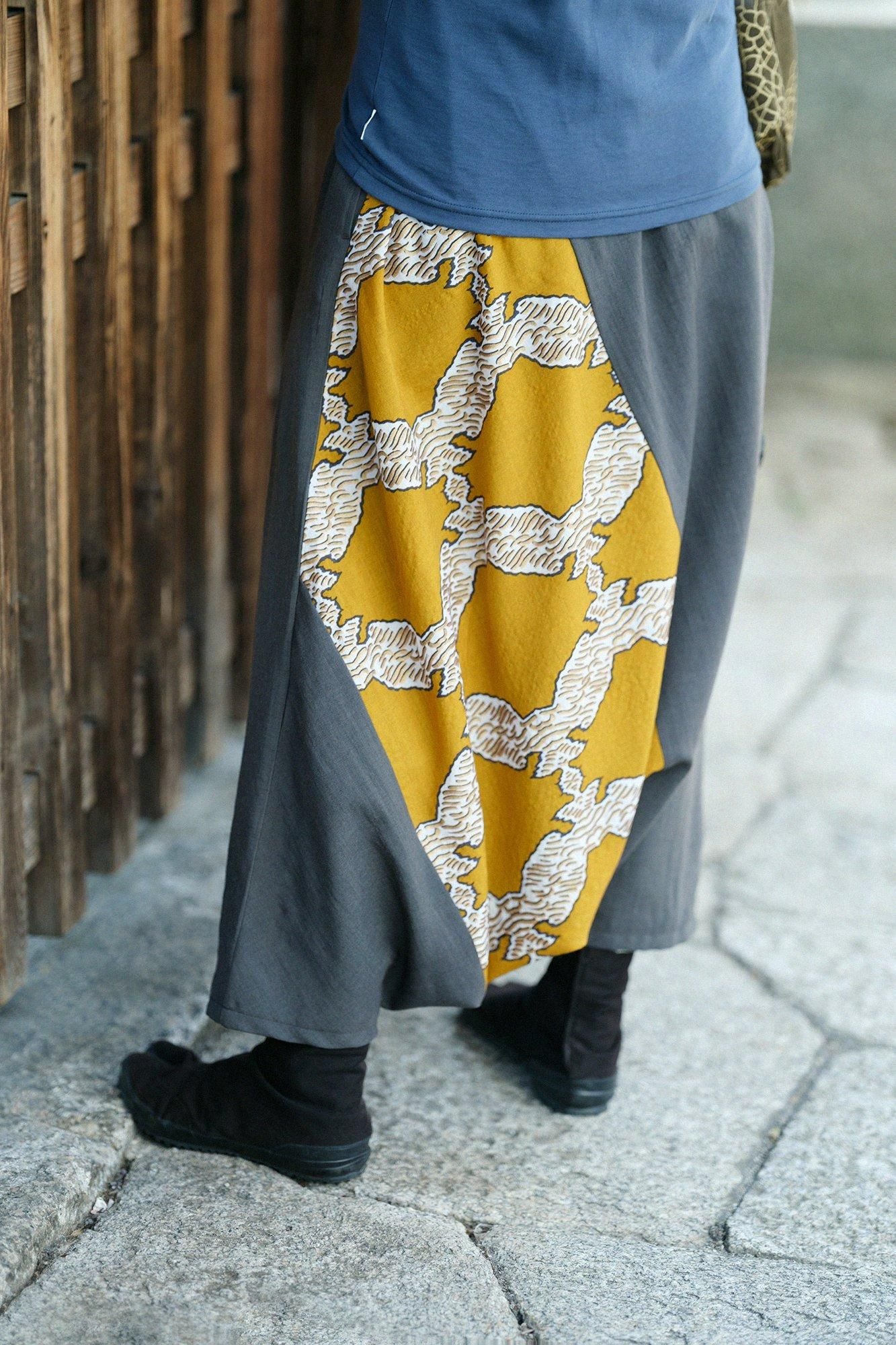 モスリン 富士（ふじ） 2.0／濃灰（こいはい）×武者七宝（むしゃしっぽ