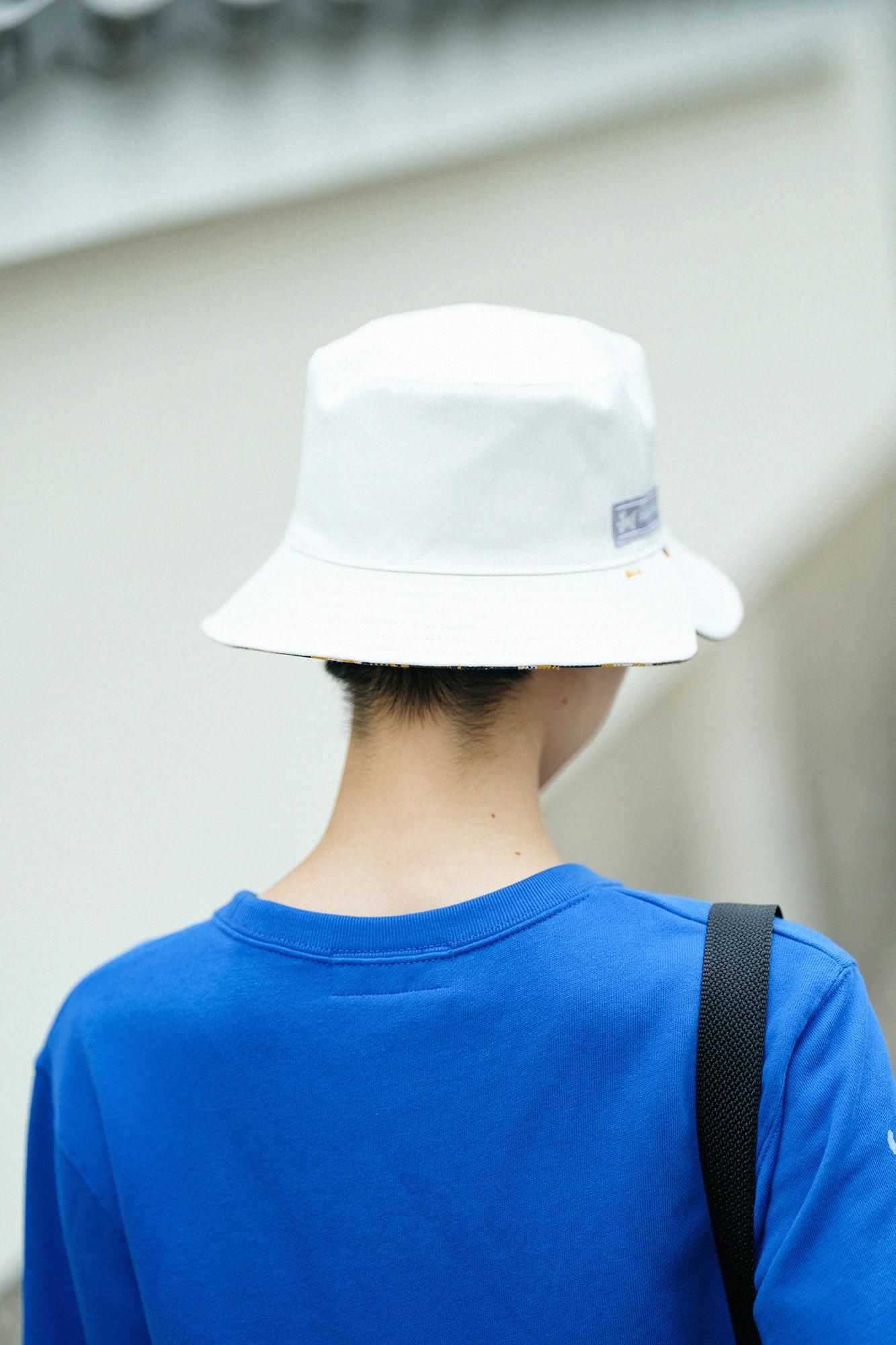 重斜纹检查可逆自行车帽/so-su-u kon（kon）顶部和底部（ka）金色