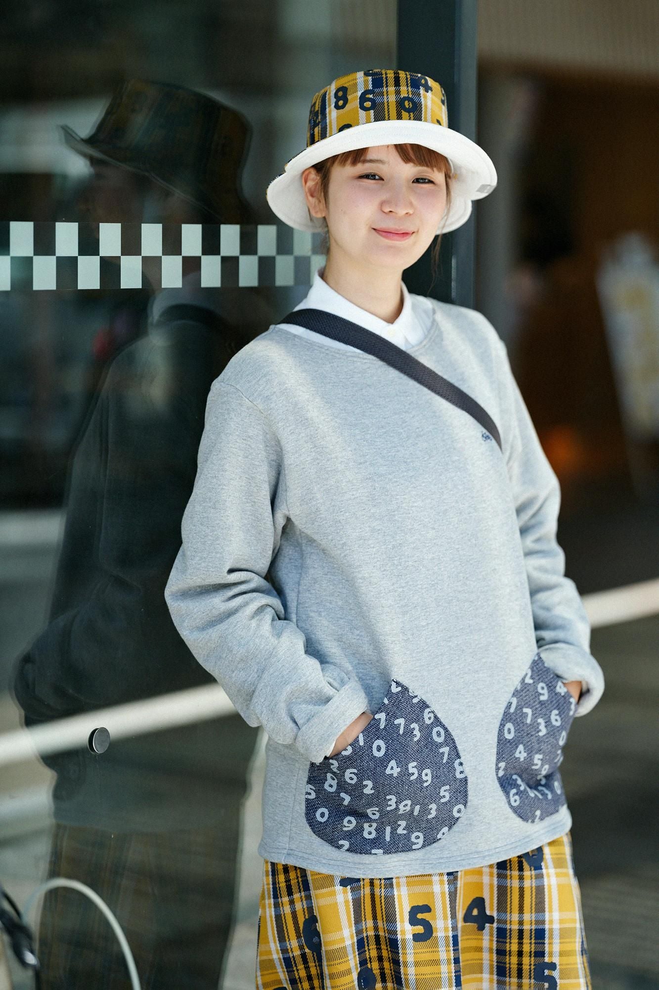 重斜纹检查可逆自行车帽/so-su-u kon（kon）顶部和底部（ka）金色