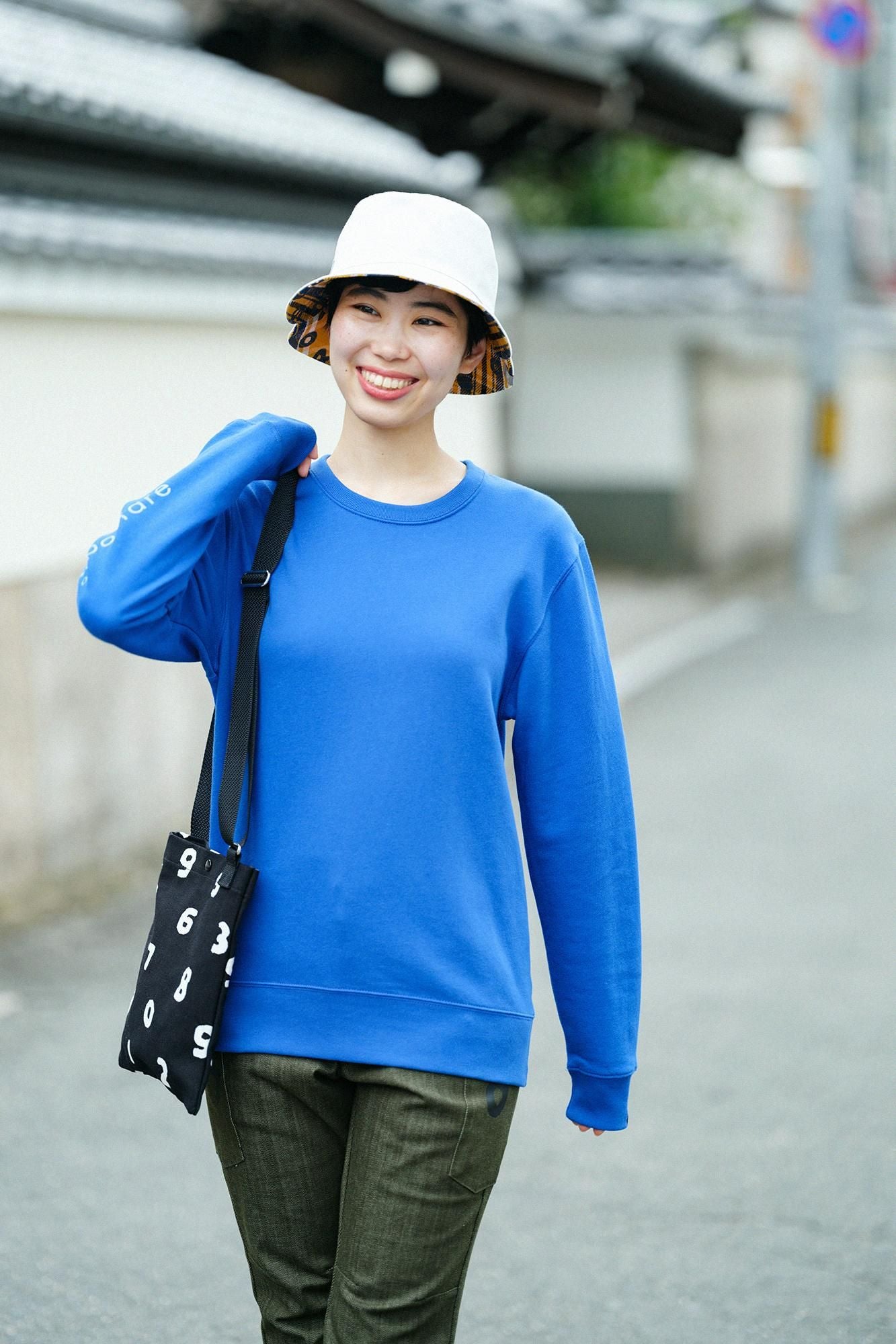 重斜纹检查可逆自行车帽/so-su-u kon（kon）顶部和底部（ka）金色