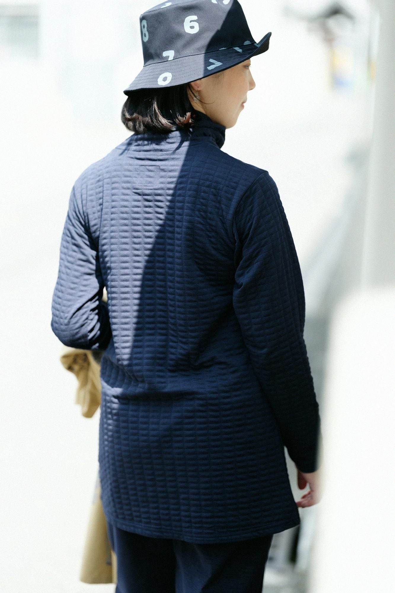 絎縫針織造型高領上衣L/S長版上衣/深藍色