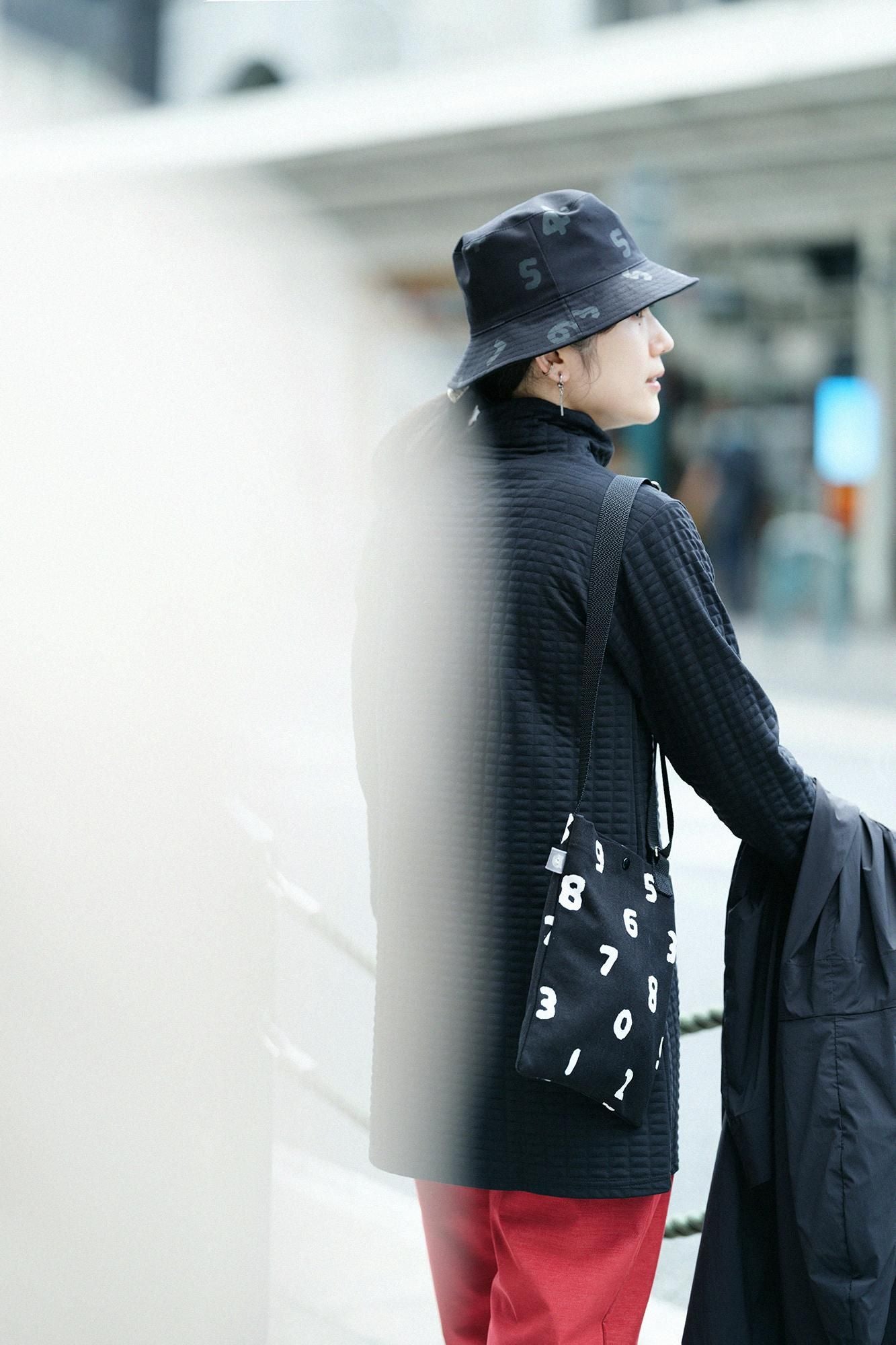 퀼트 니트 트위스트터틀 l/s 튜닉/검은색