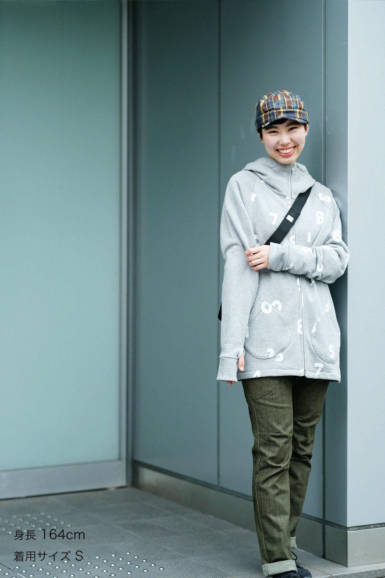 內抓毛BIKE 連帽外套/ SO-SU-U十數和留白灰色