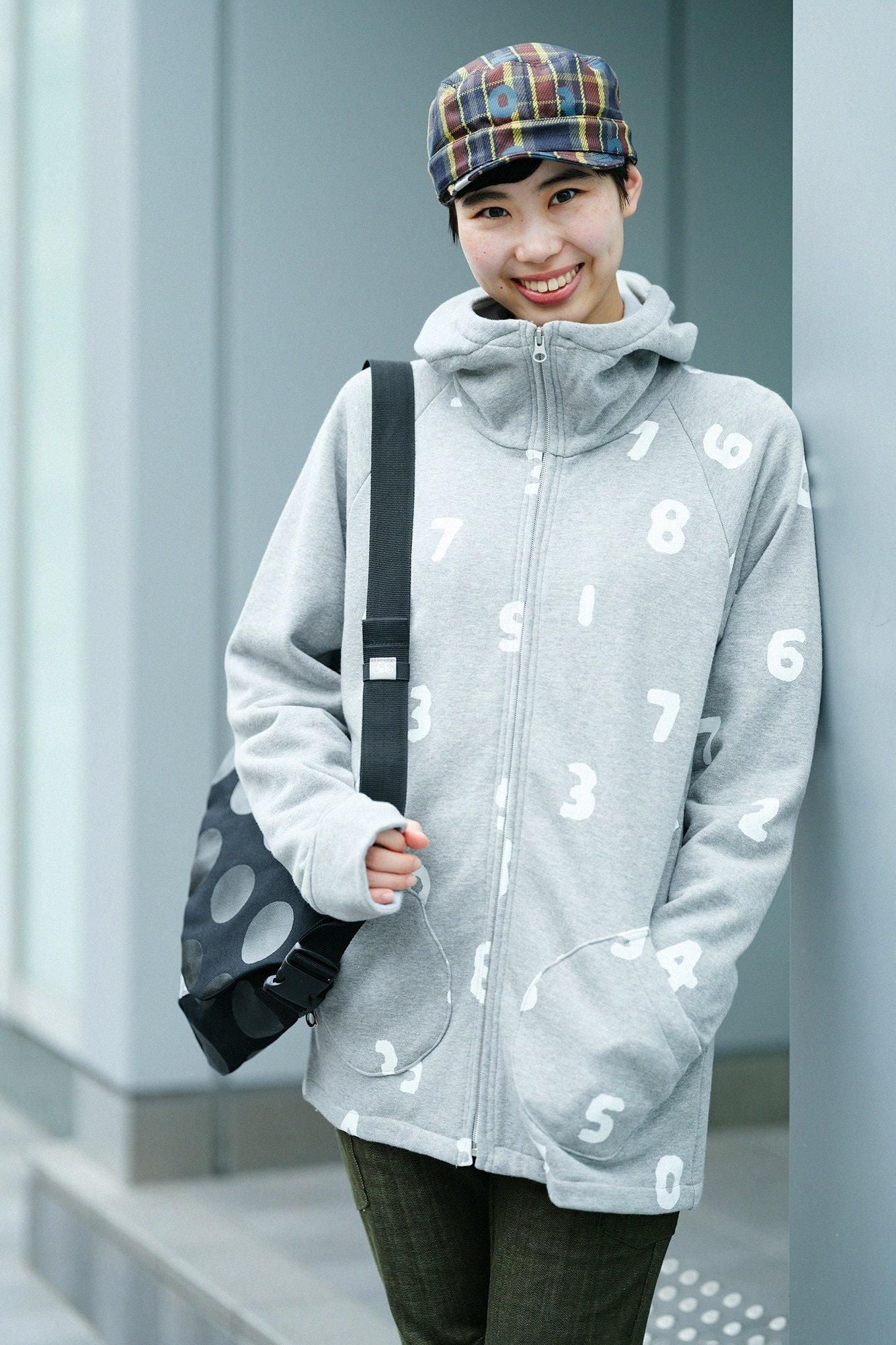 內抓毛BIKE 連帽外套/ SO-SU-U十數和留白灰色