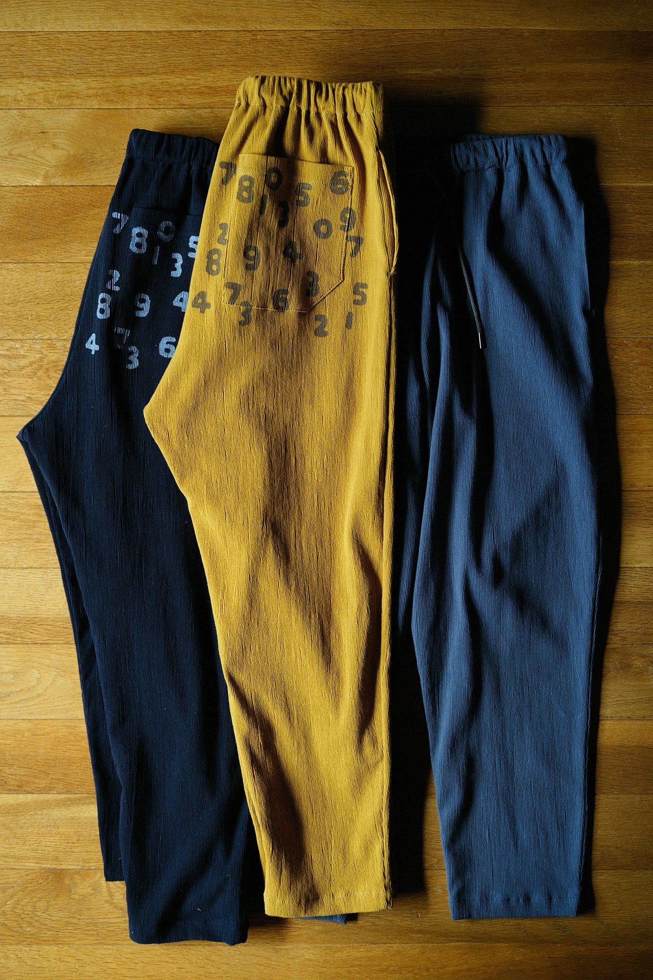 高島縮棉20/10 珠地型押加工休閒窄管長褲/藍黑色