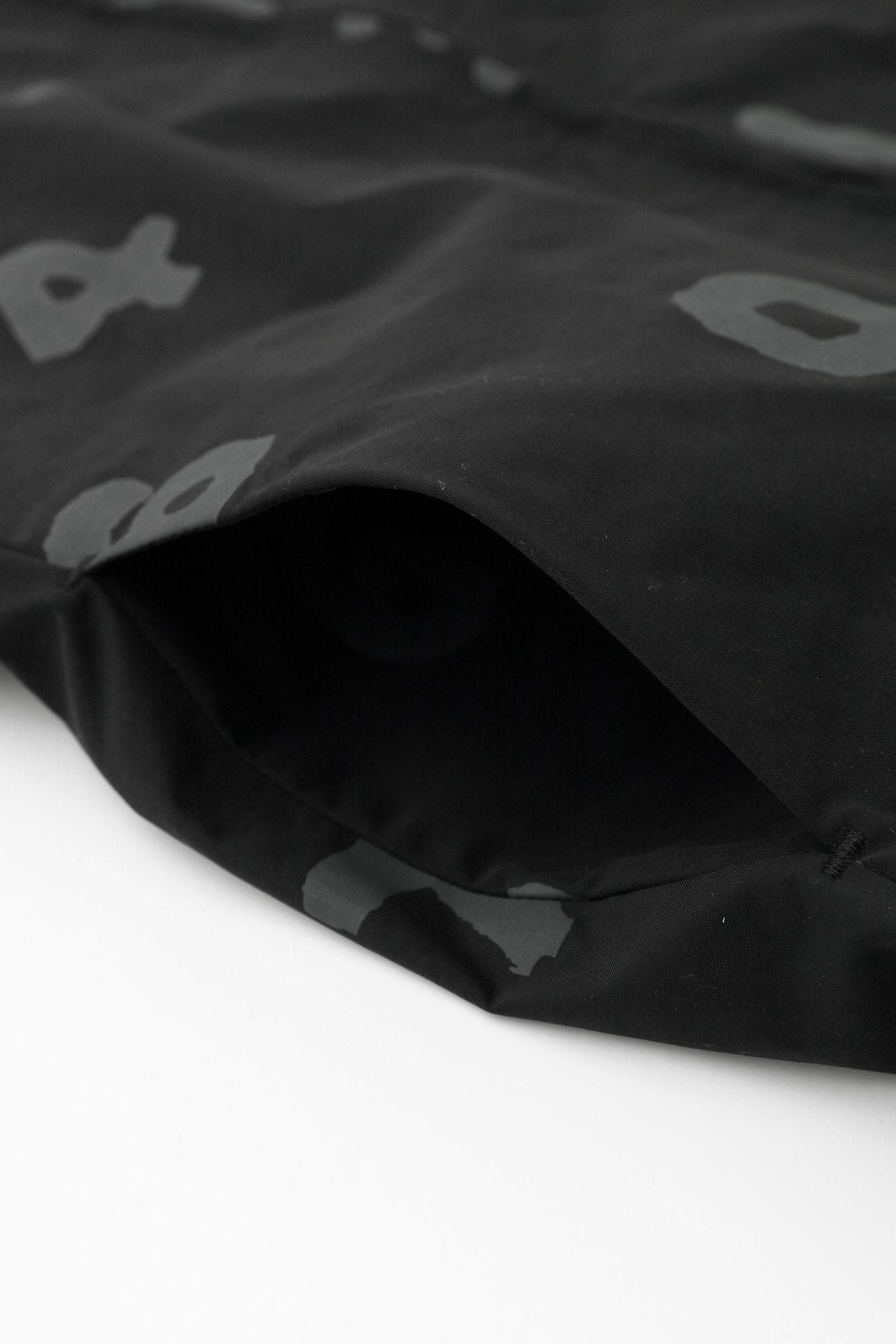 防潑水強撚蜜桃絨連帽外套/ SO-SU-U十數黑色