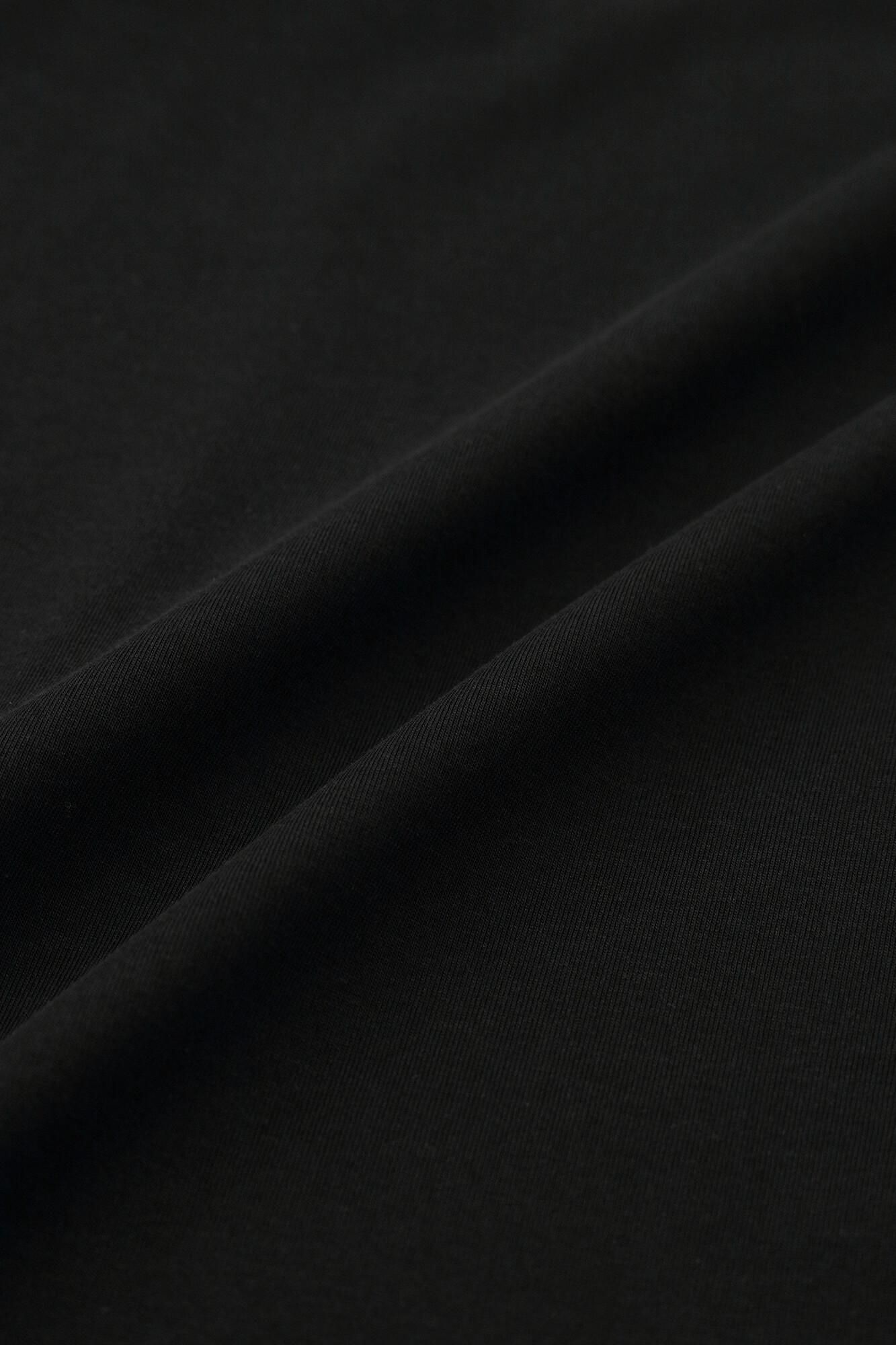 110双 超長綿（ちょうちょうめん） 半衿狭風靡（はんえりせばふうび）／濡羽色（ぬればいろ）