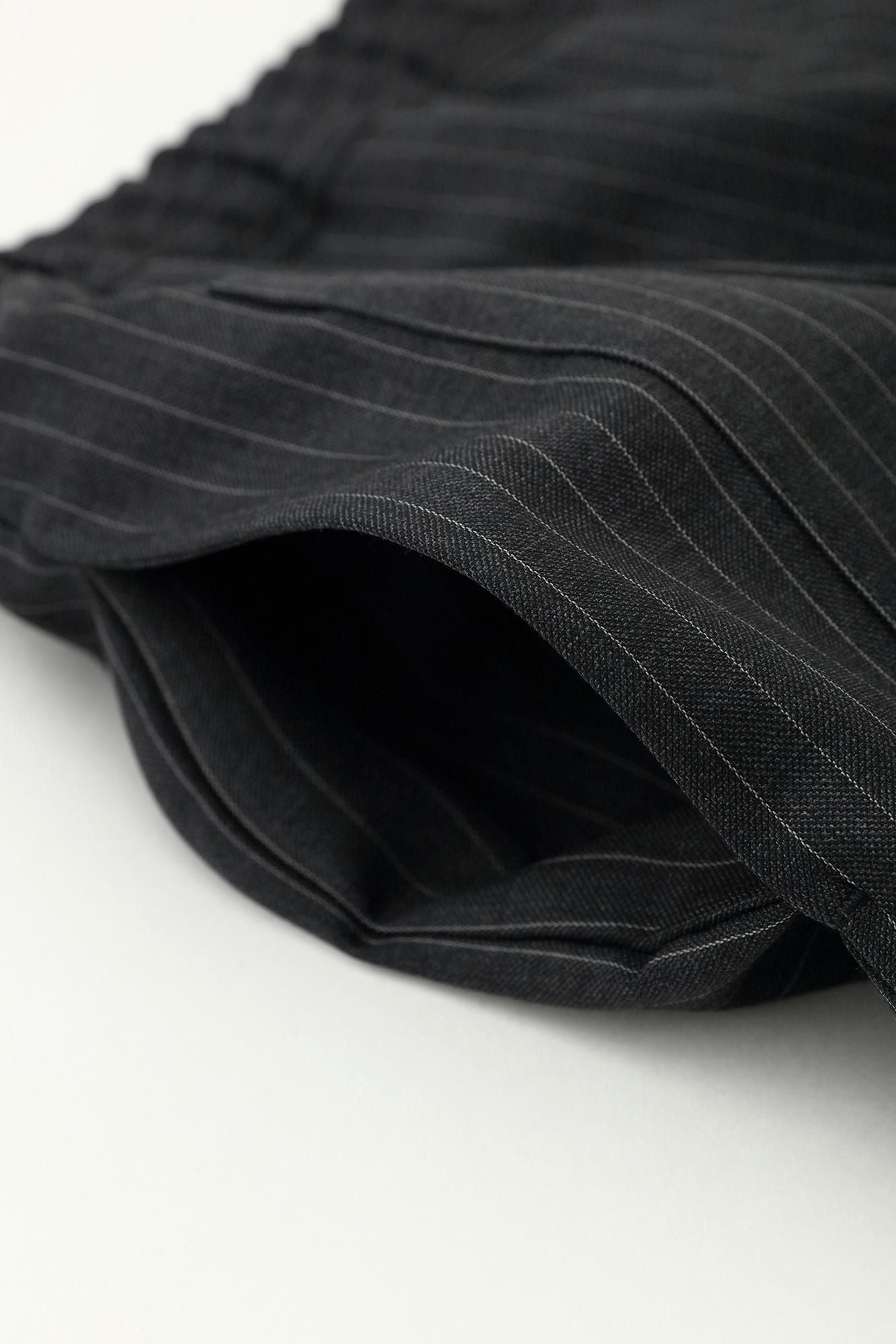 梳毛 和服褲裝 ／ 深灰 條紋