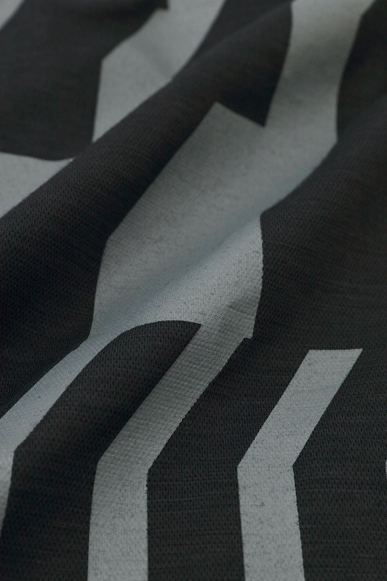 蜂巢針織大文字山 飛鼠褲黑藍色漸段