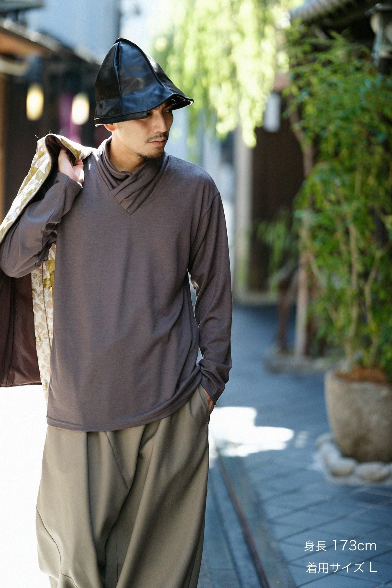 平針織 可洗羊毛 高領上衣／深灰紫色