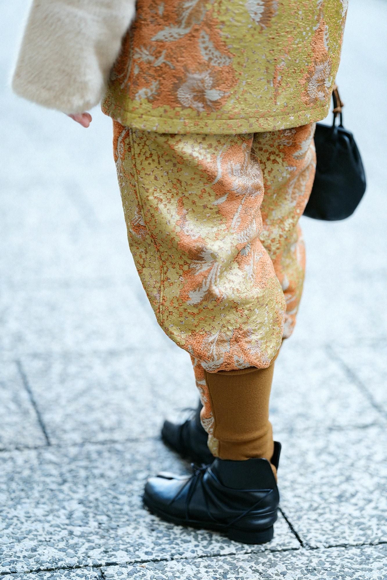 Gobelin - portant (avec collage) / ganjira