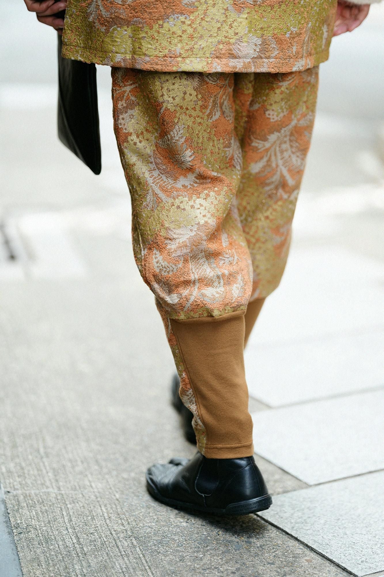 Gobelin - portant (avec collage) / ganjira