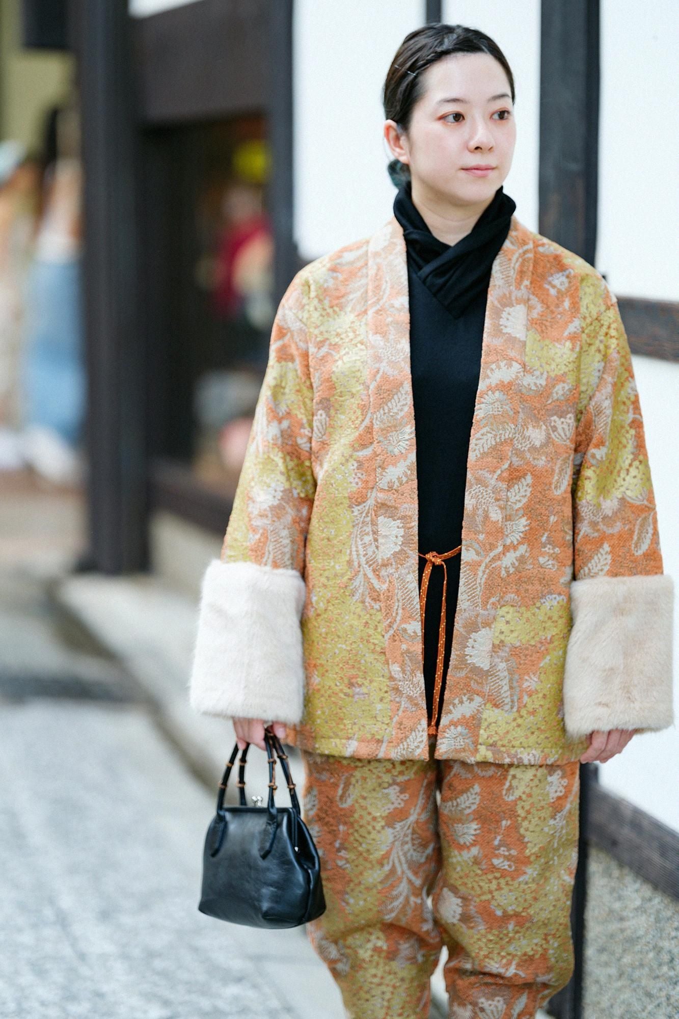 Gobelin x Faux Fur Bi-color Sleeve Hanten Long-sleeved Jacket Tied-up with Lining