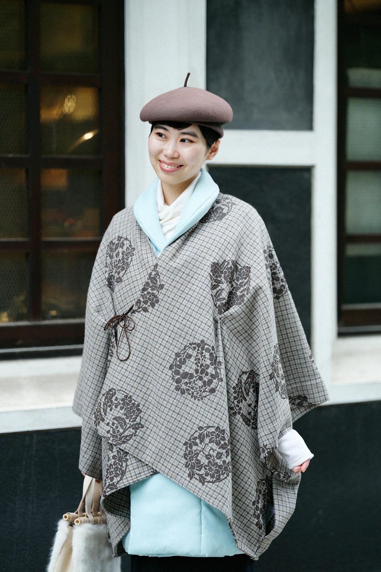 트위드 코우시오리 키사라기／하나마루 문양 치라시와 여백 소나무 염색 (Matsusomeiro) X Birch Brown (Bicker Brown)