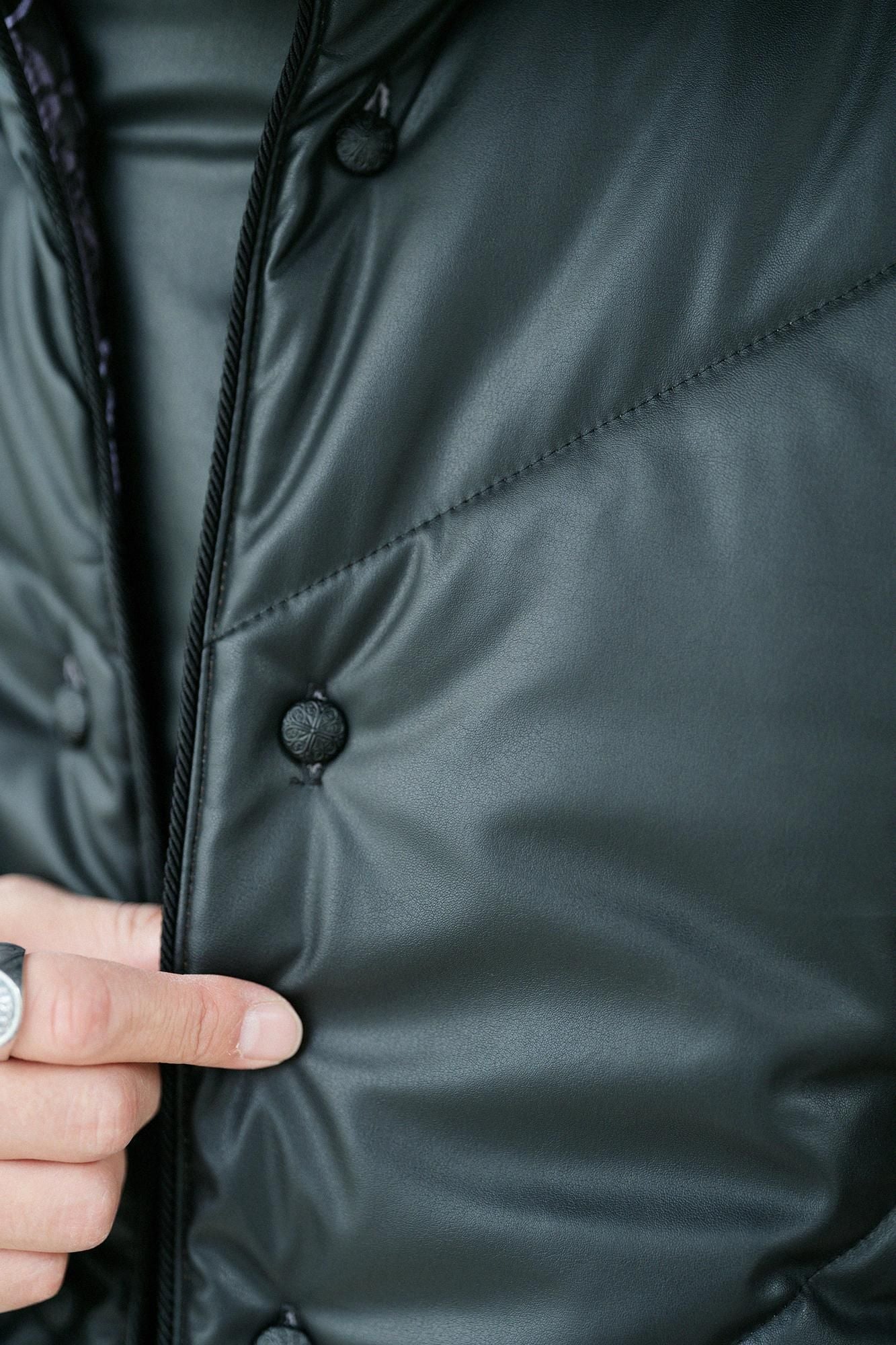 人造皮革陣羽織(Nagajinbaori)夾棉 附裡襯/黑色圓環風車紋 再現