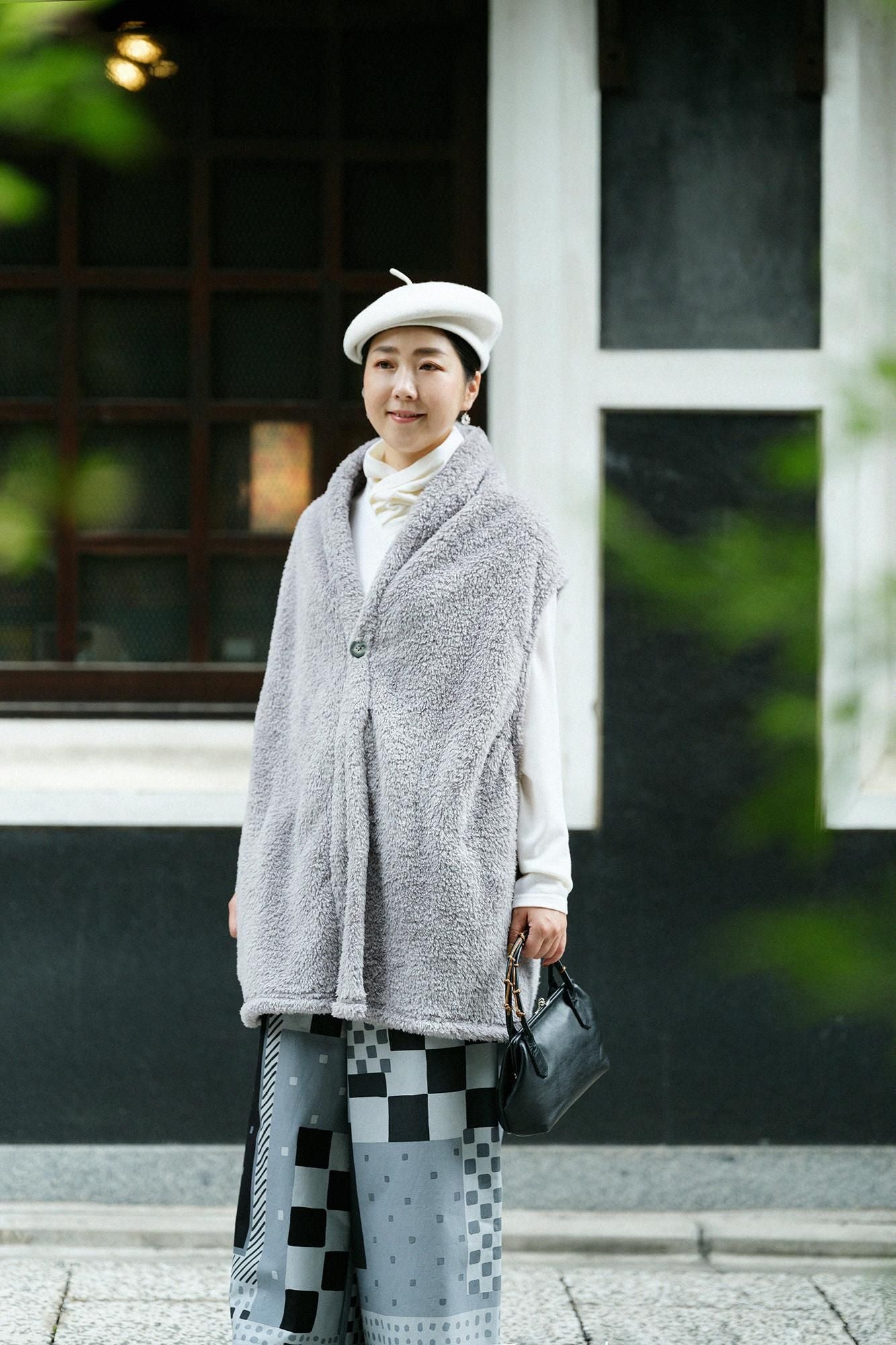 仿毛 莢背心 單層／銀灰色