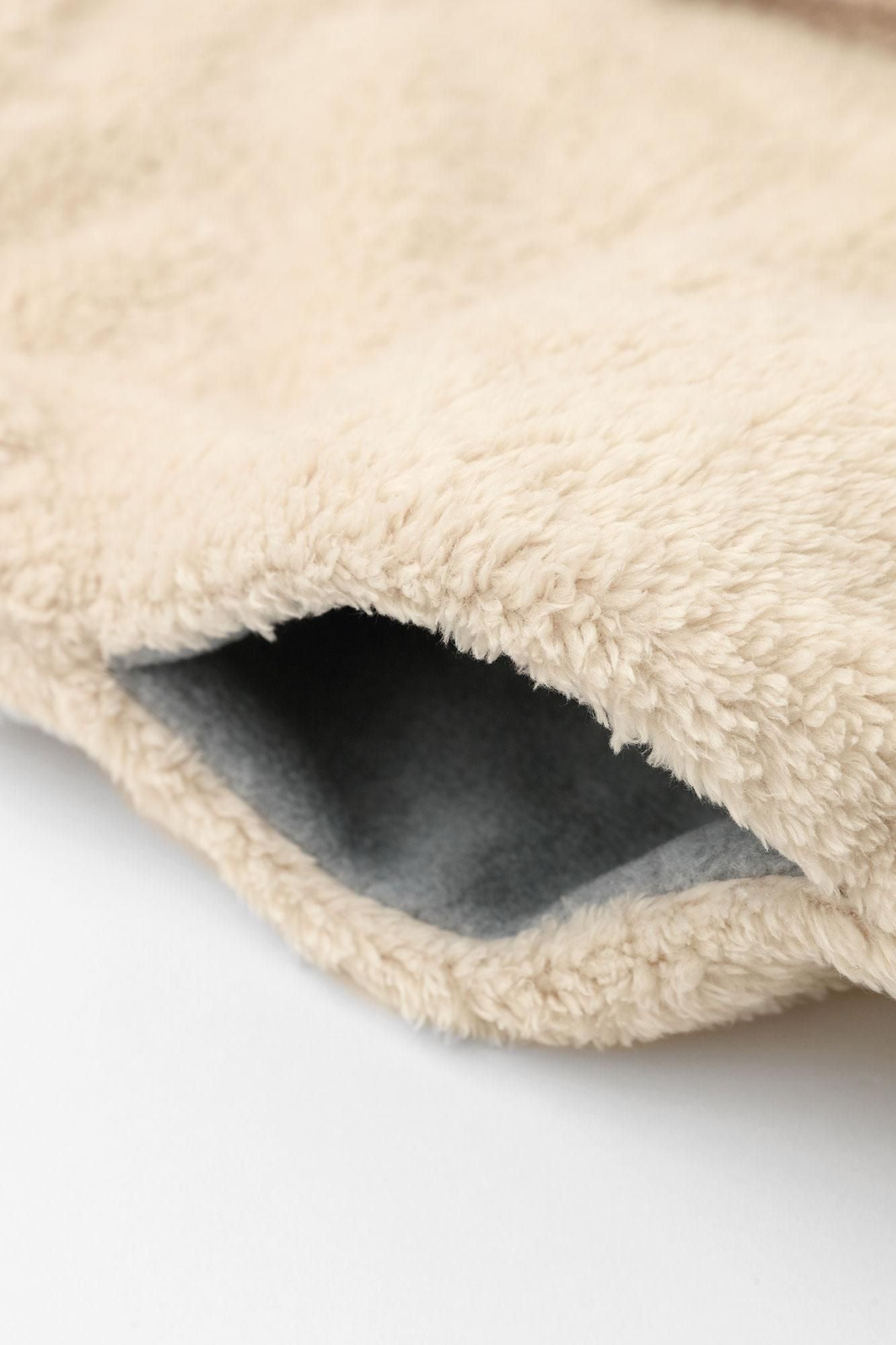 仿毛 莢背心 長版 單層／鳥白色