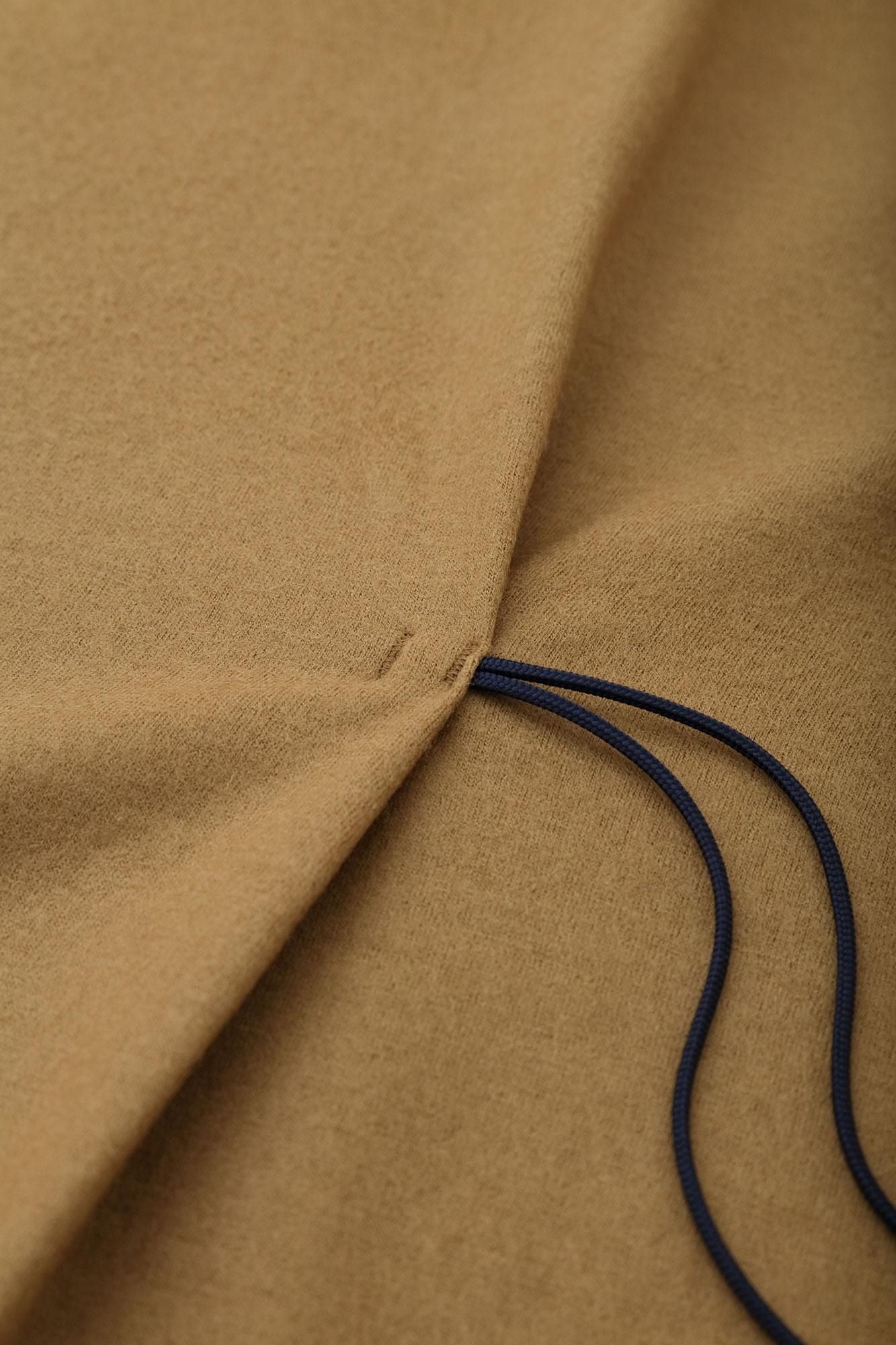 梳毛（そもう） 強圧縮天竺（きょうあっしゅくてんじく） きさらぎ／黄枯茶（きがらちゃ）