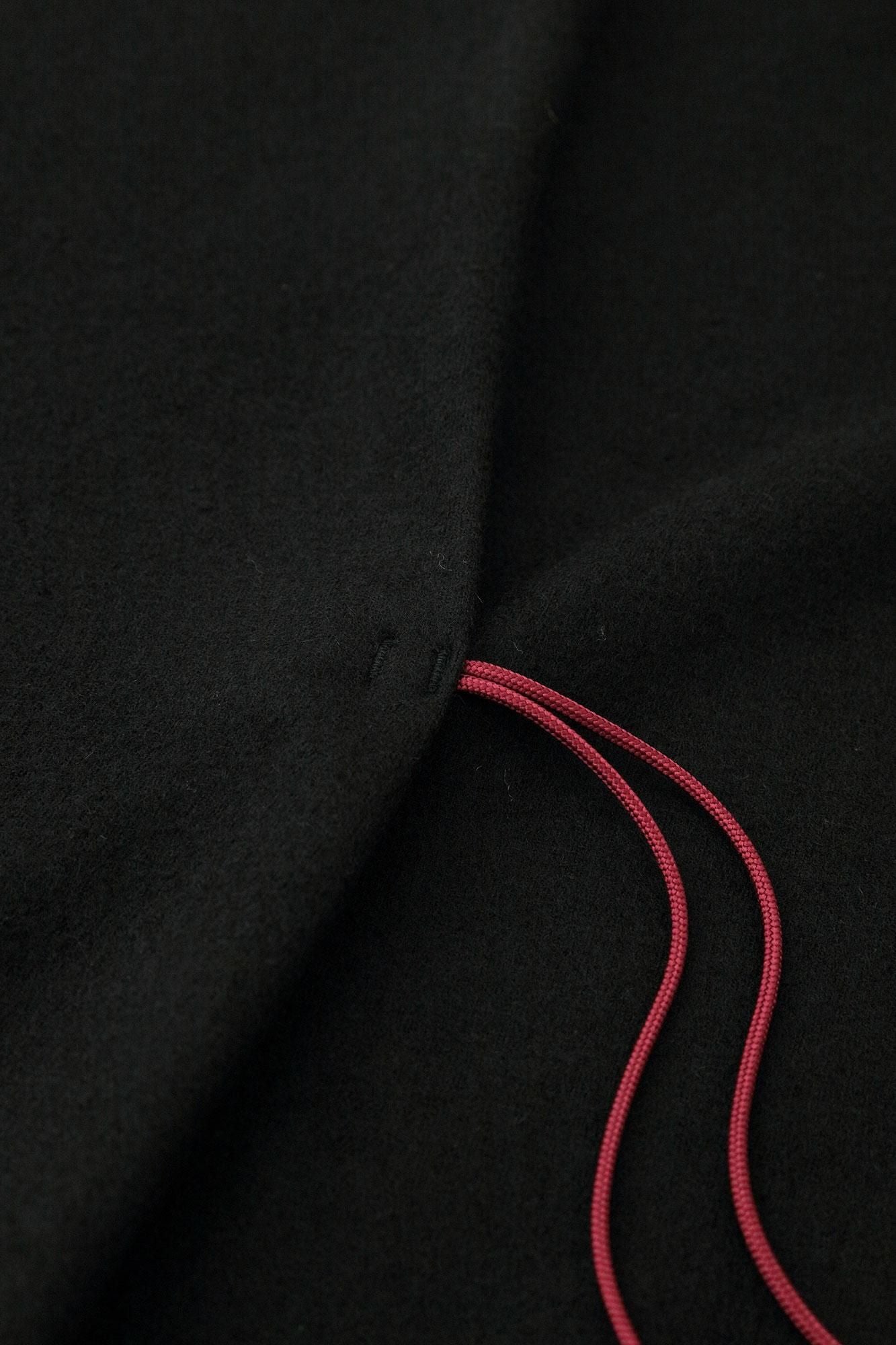 梳毛強壓縮平織 如月披風／黑色