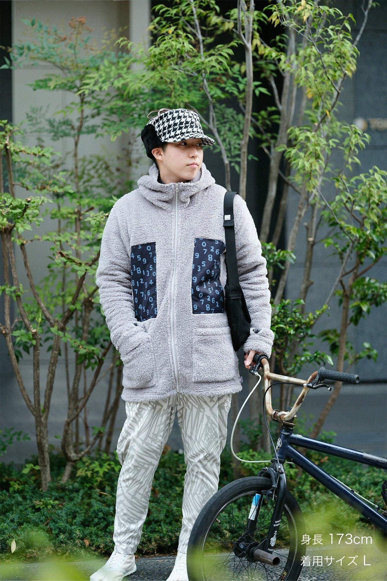 ボア DEPOフーディー／グレー