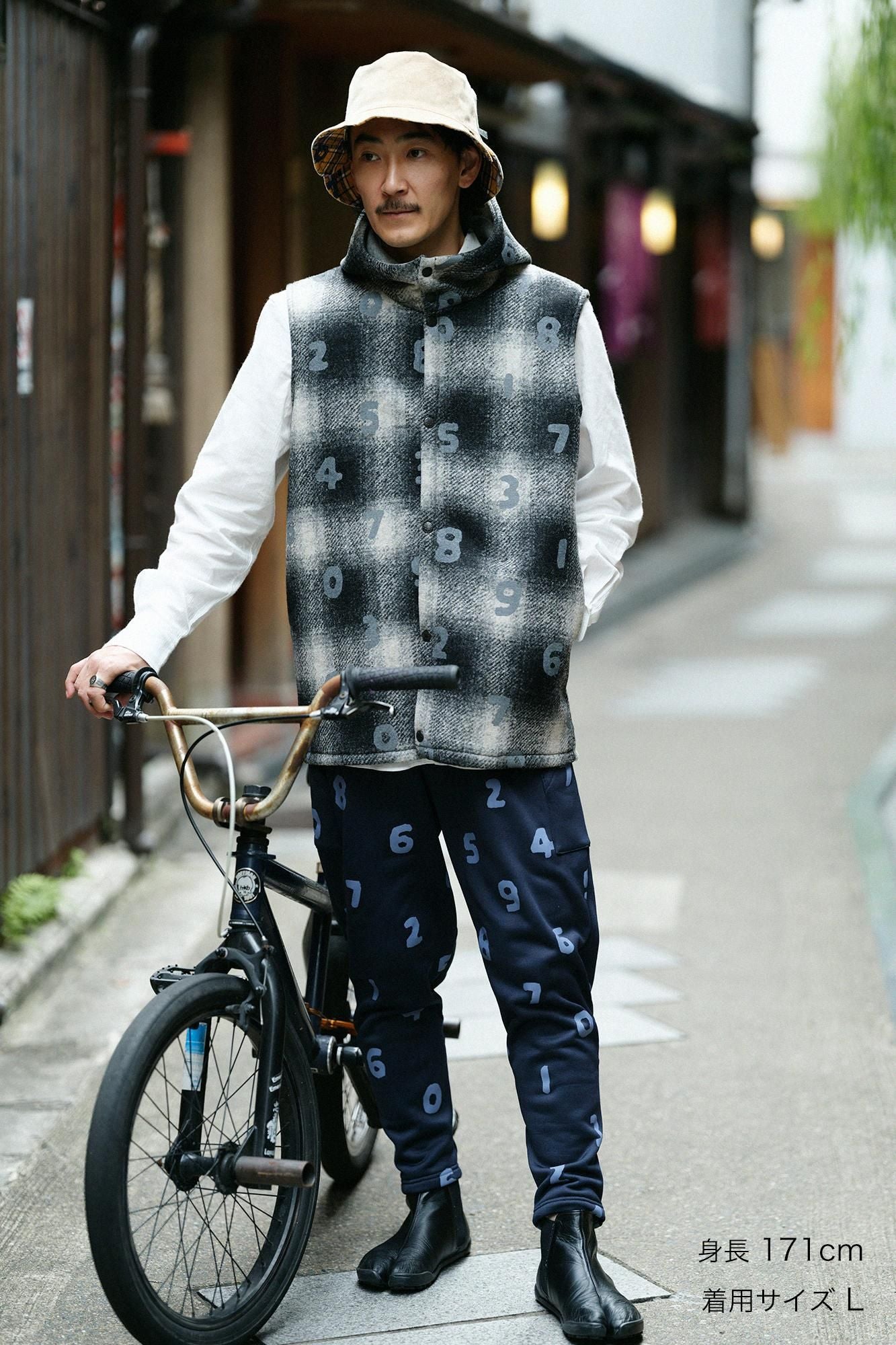Bonding Knit BIKE Hoodie Vest／SO-SU-U Black Haze Lattice 