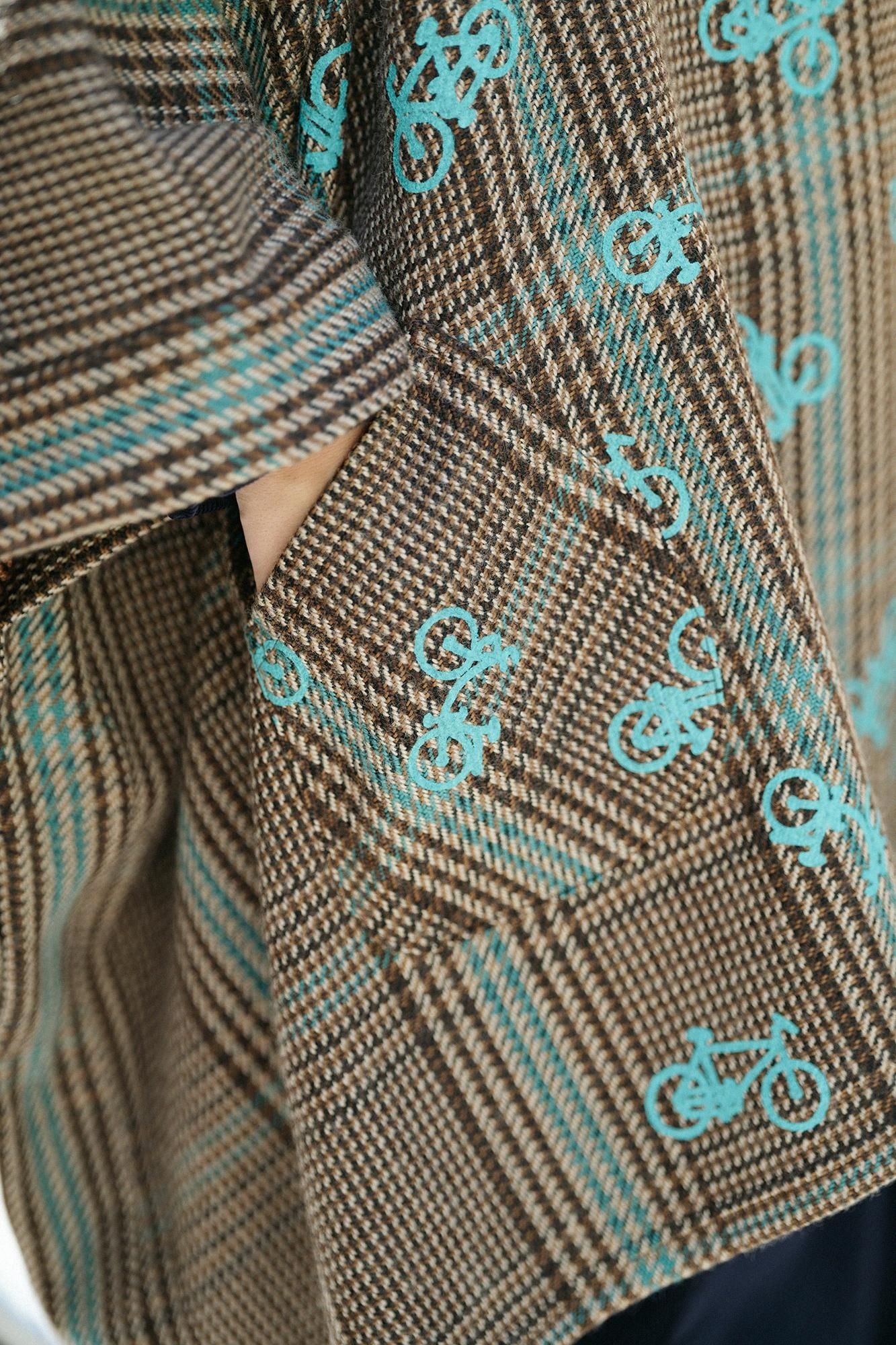 Wool Tweed BIKE Poncho／Bicycle Craze Everywhere and Blank Brown Check 