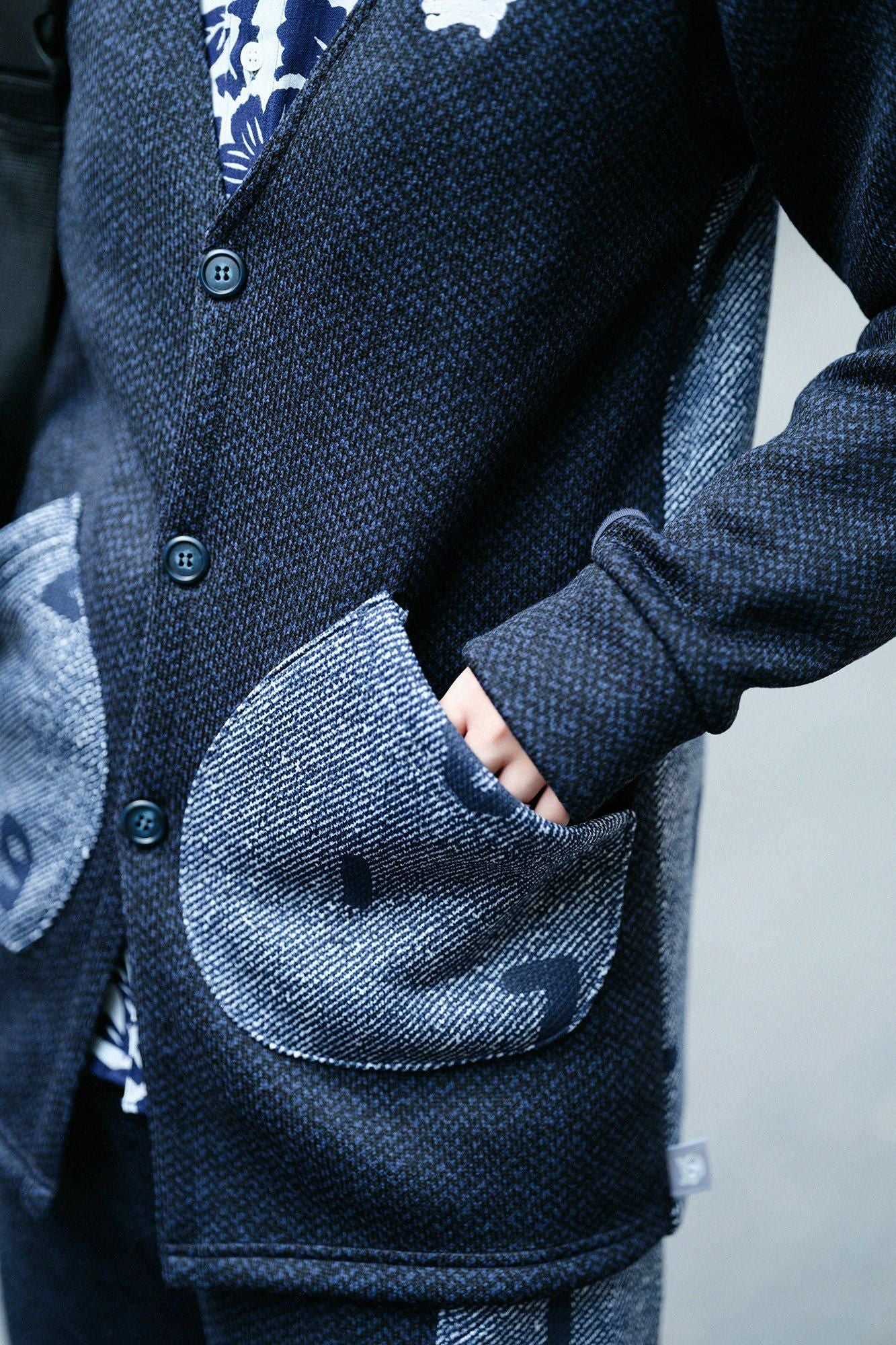 Trépie-twill doublée de toison H.W.s Cardigan / Navy Black x So-Su-U