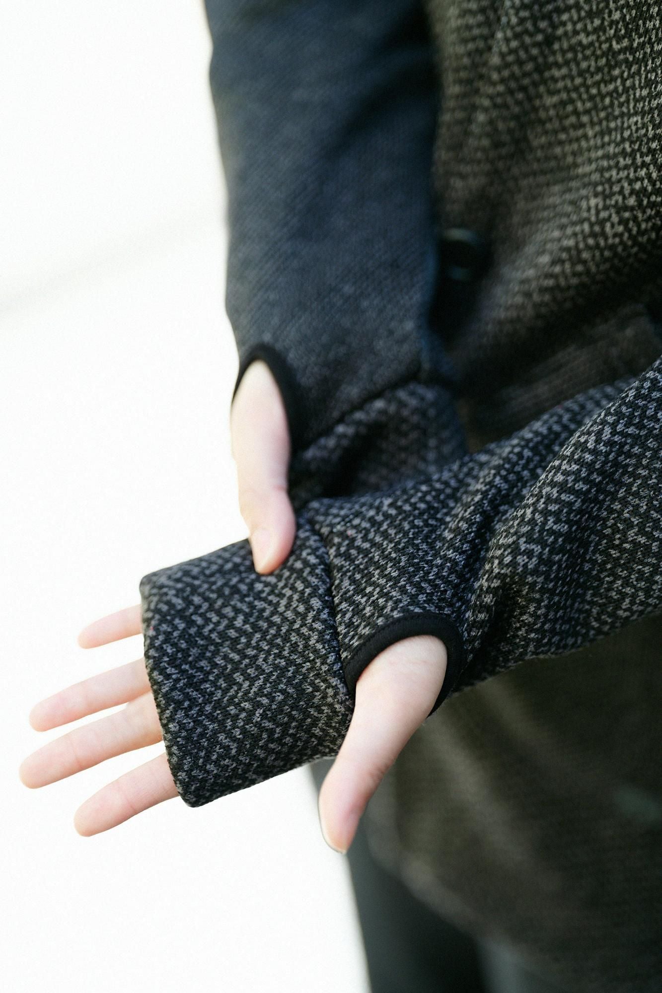 裏起毛ツイルニット H.W.S カーディガン／ブラック・グレー×鳶（とび）