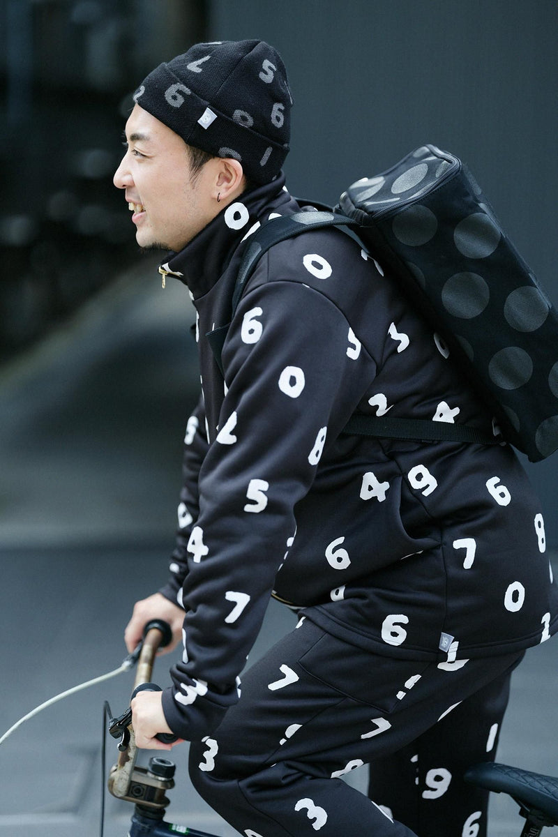 ZIP UP ブルゾン（秋冬）