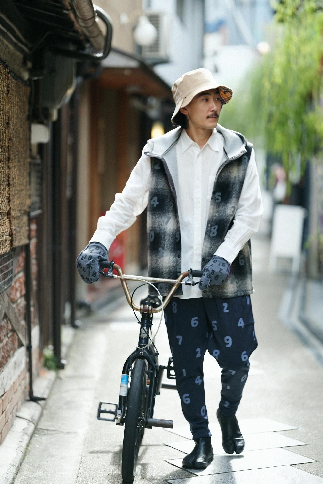 三指手套 touch／SO-SU-U十數 昆 上下 灰色