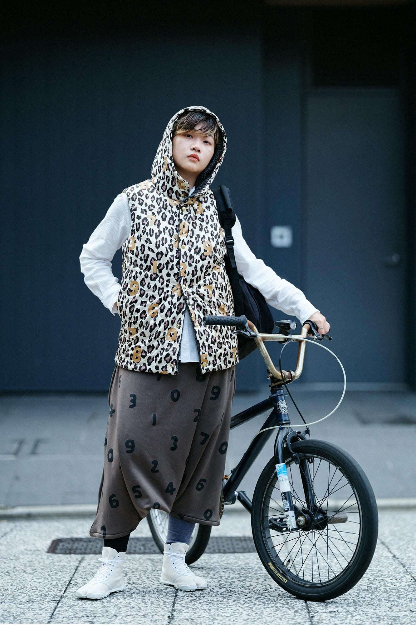 T.C deportare內搭褲黑色/ ×中灰色