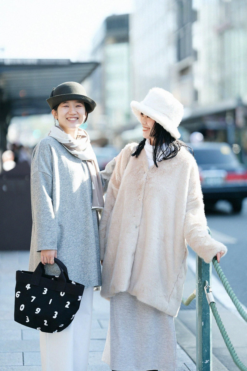 Vネック ライトチュニックコート