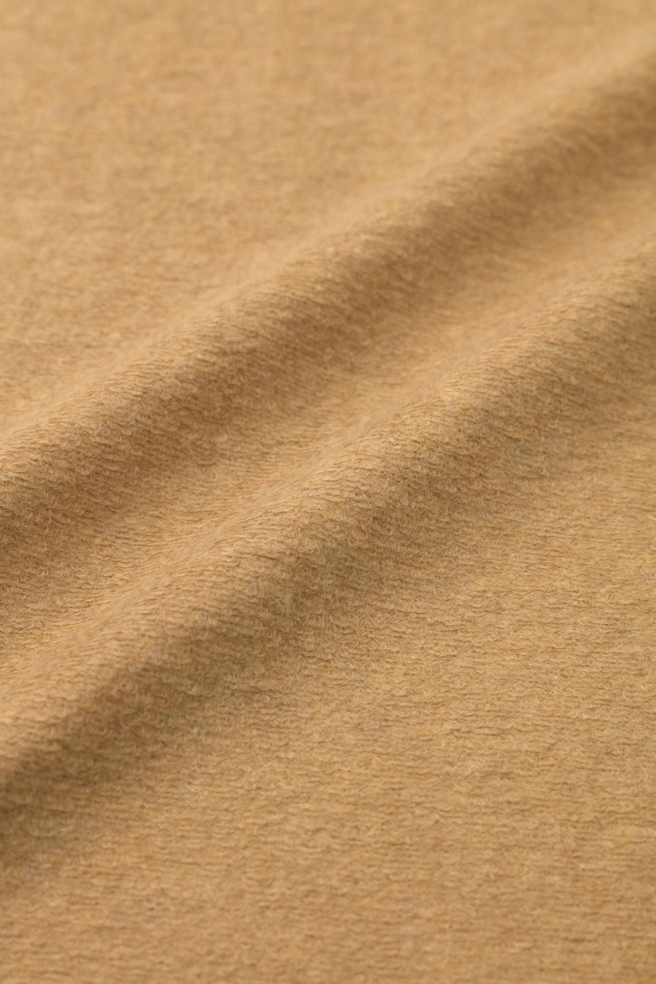 スライバーボンディングニット Vネック ライトチュニックコート／麦藁色（むぎわらいろ）