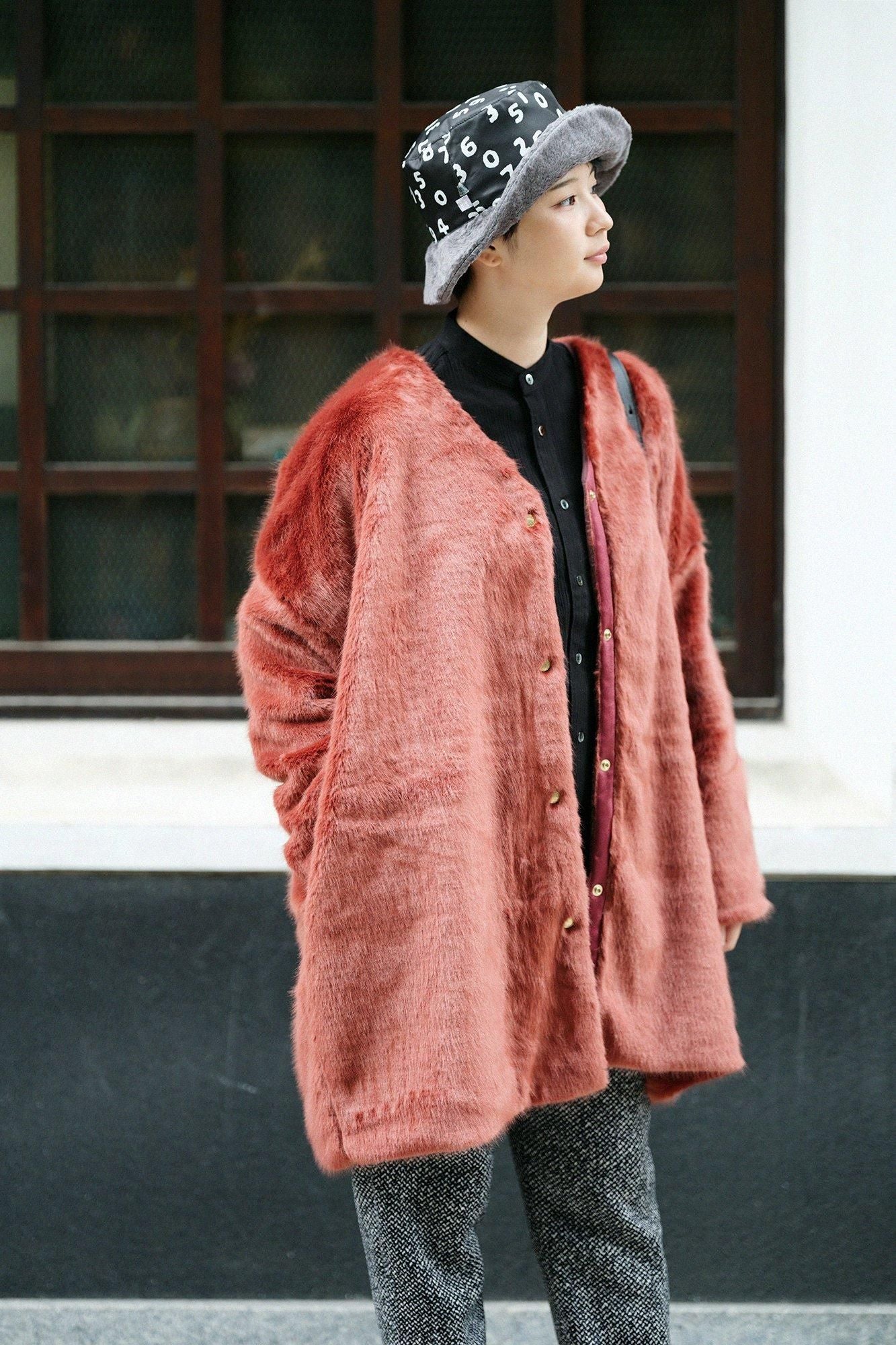 Faux Fur V-neck Light Tunic Coat／Sparrow Brown