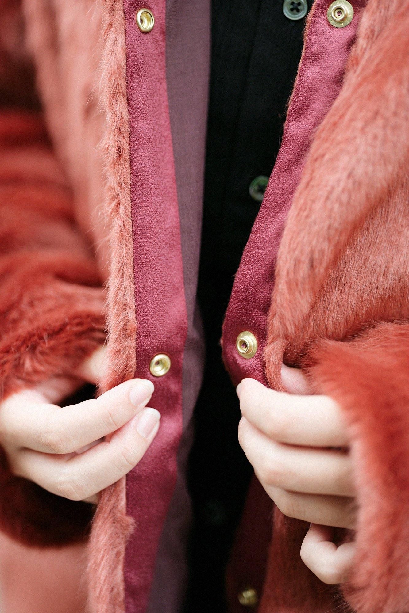 Faux Fur V-neck Light Tunic Coat／Sparrow Brown