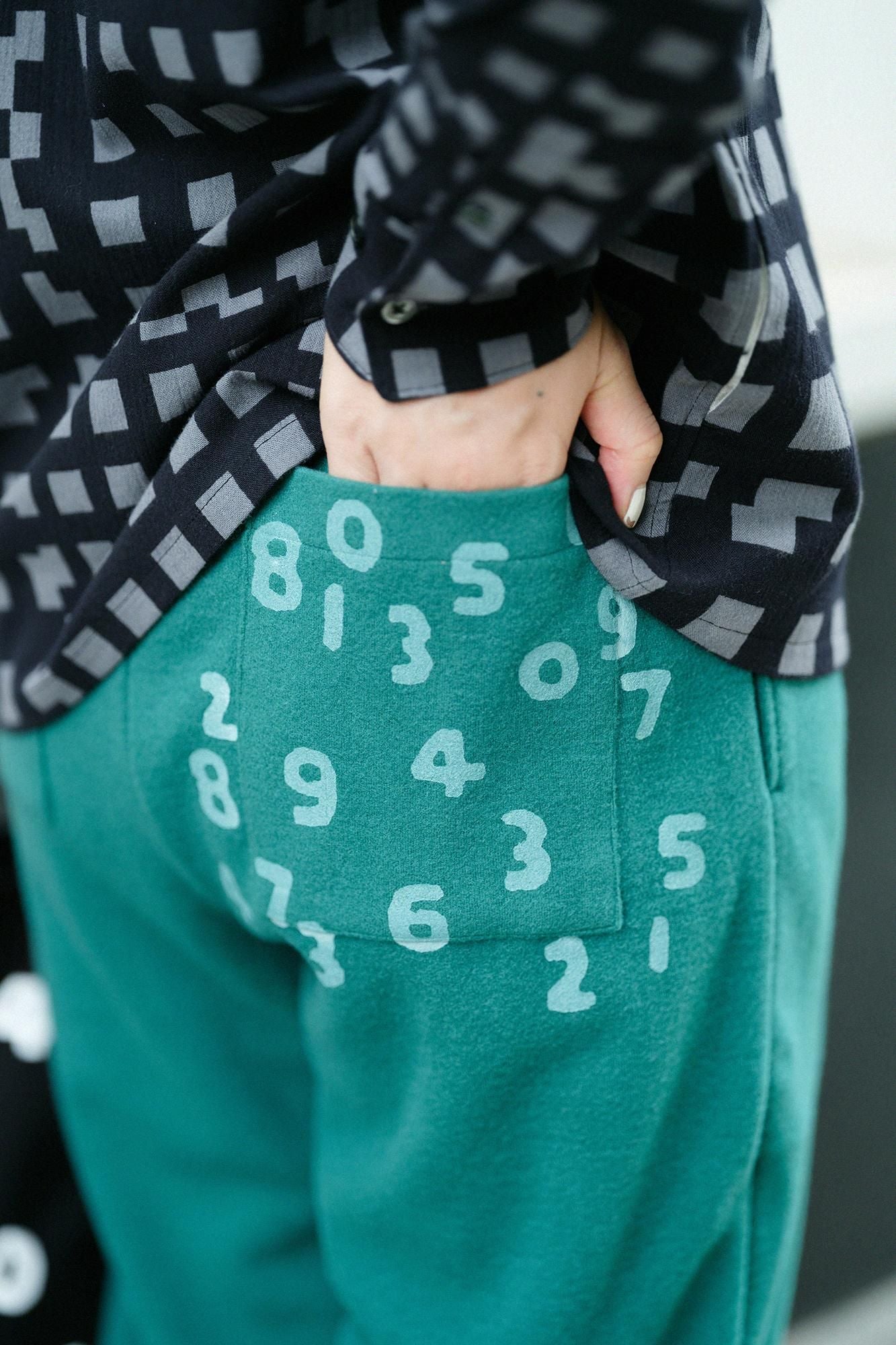 멜턴이지 테이퍼드 팬츠 이지 테이퍼드 팬츠／짙은 초록색