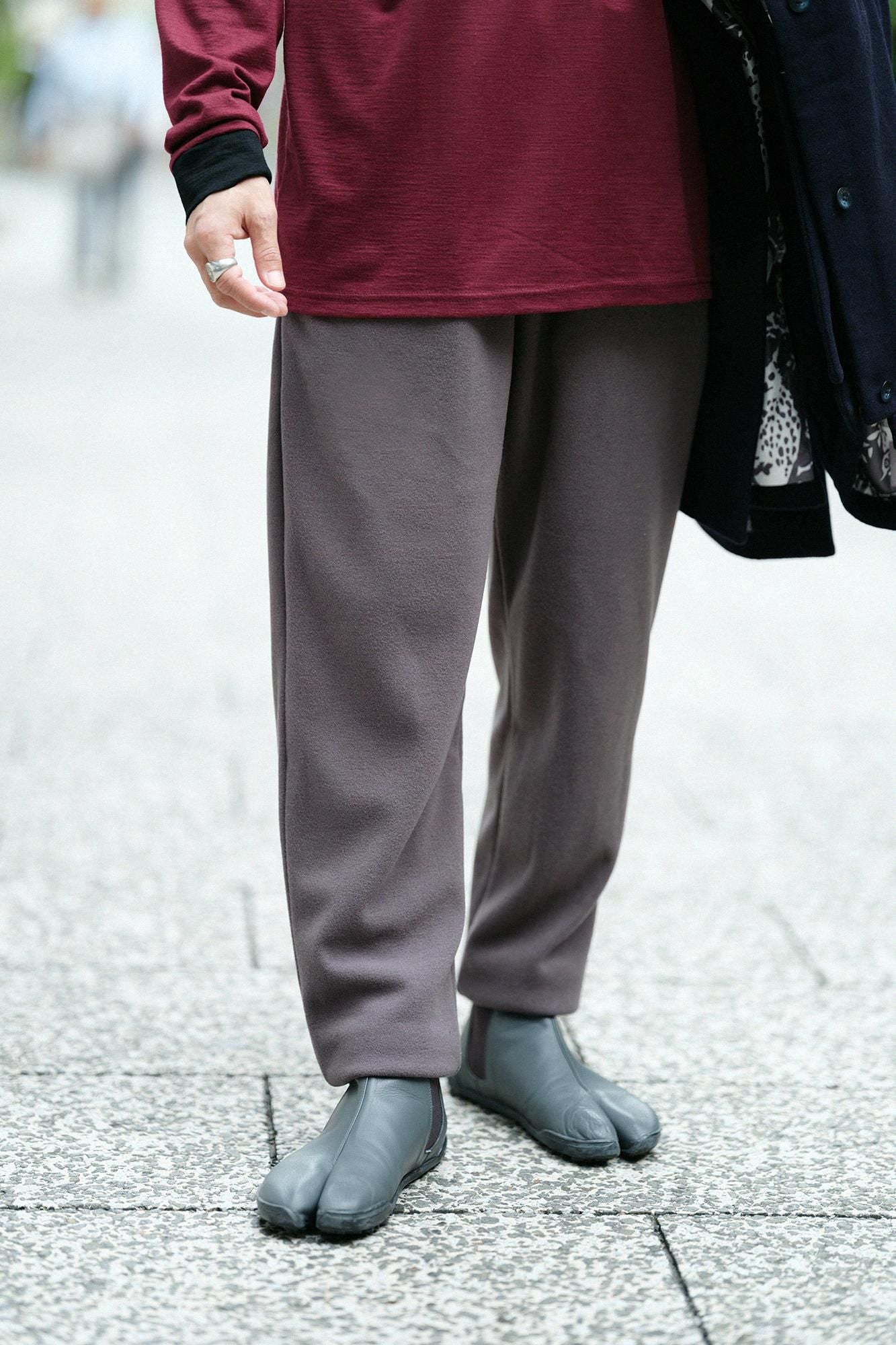 【預購】麥爾登柔滑 休閒窄管長褲／深灰色（※預計於12月9日左右發貨）