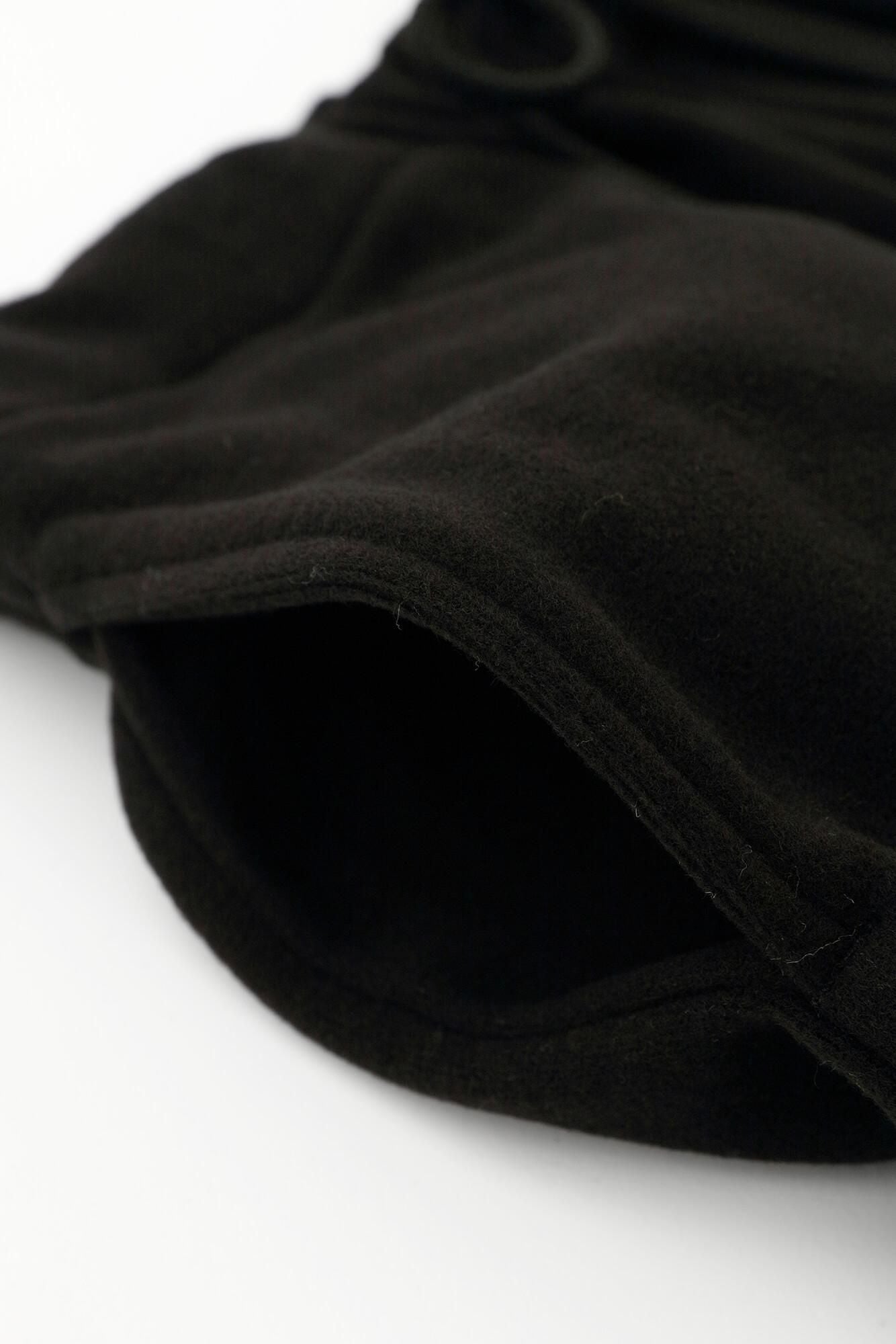 麥爾登柔滑休閒窄管長褲/黑色