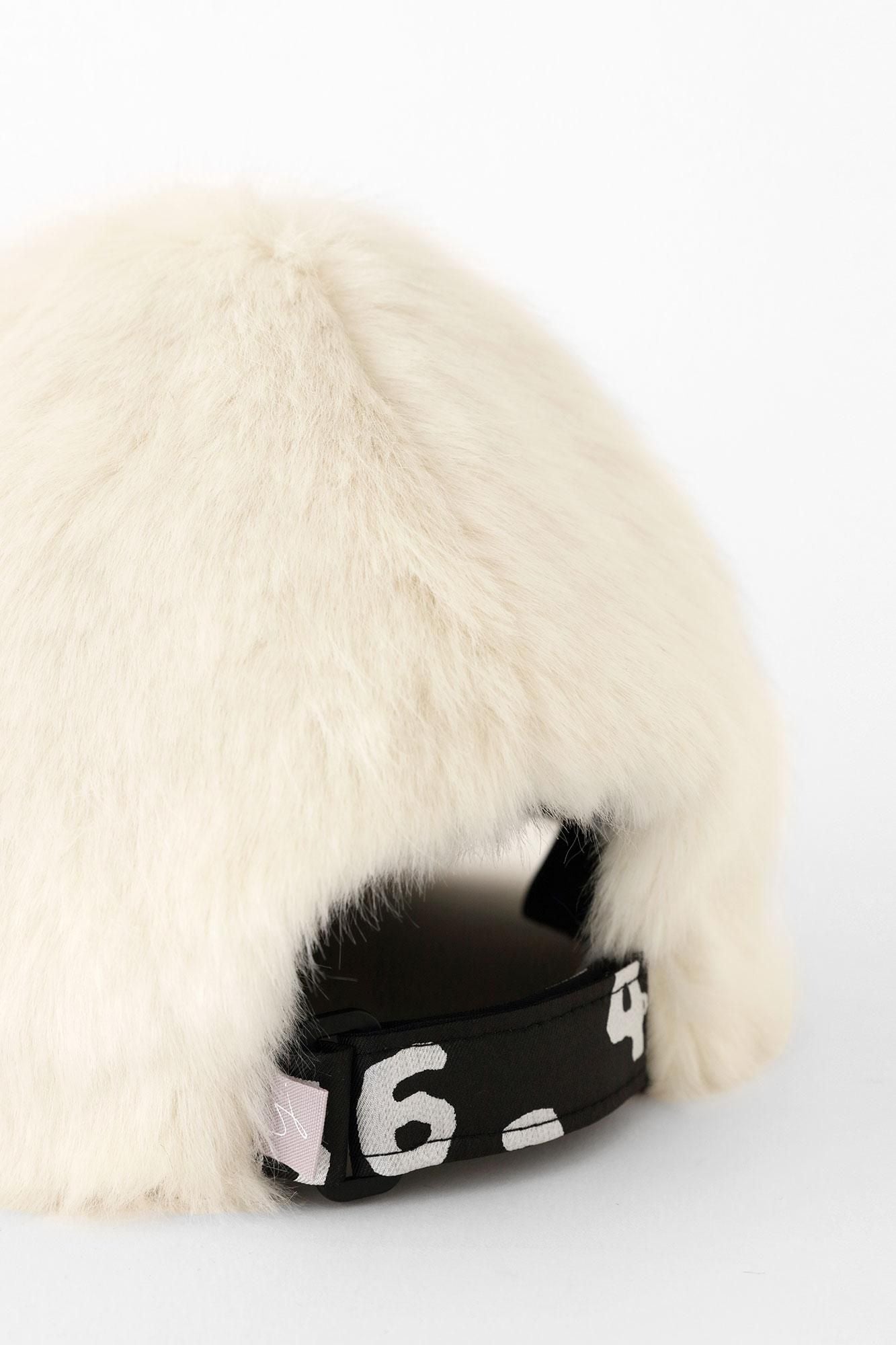 【預購】人造毛皮 鴨舌帽／本白×SO-SU-U十數 昆（※預計於12月9日左右發貨）