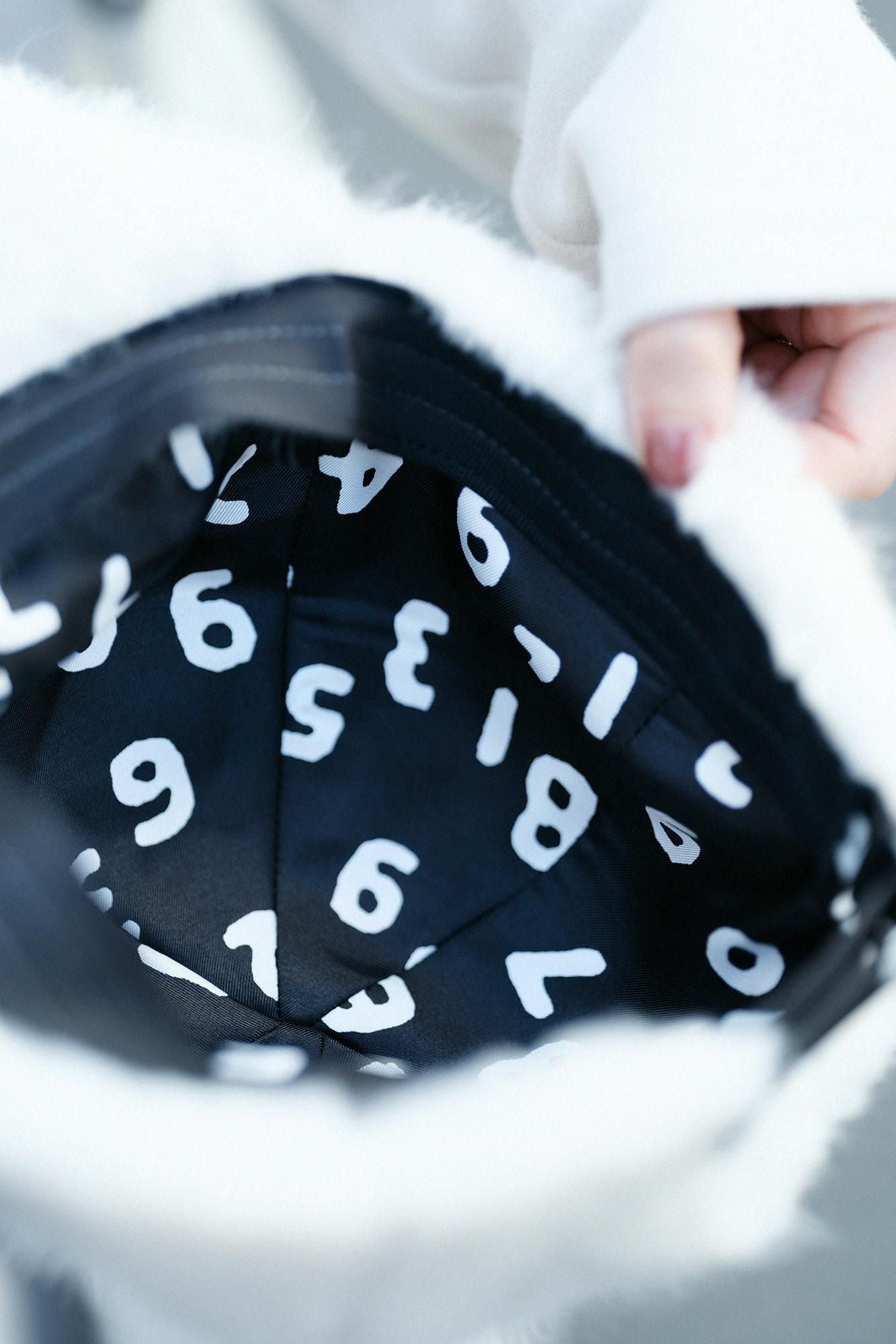 【預購】人造毛皮 鴨舌帽／本白×SO-SU-U十數 昆（※預計於12月9日左右發貨）