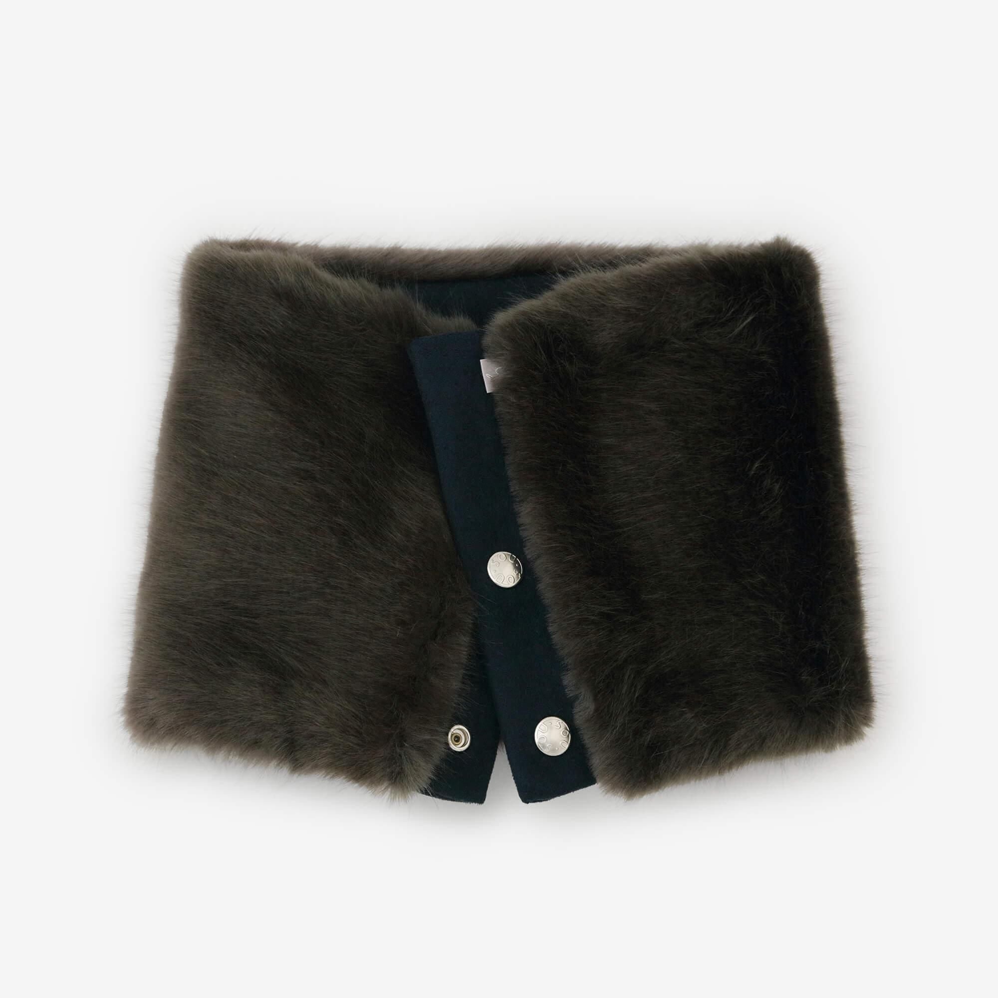 【預購】人造毛皮 雙面用短圍巾／暗藍色×深灰色（※預計於12月9日左右發貨）