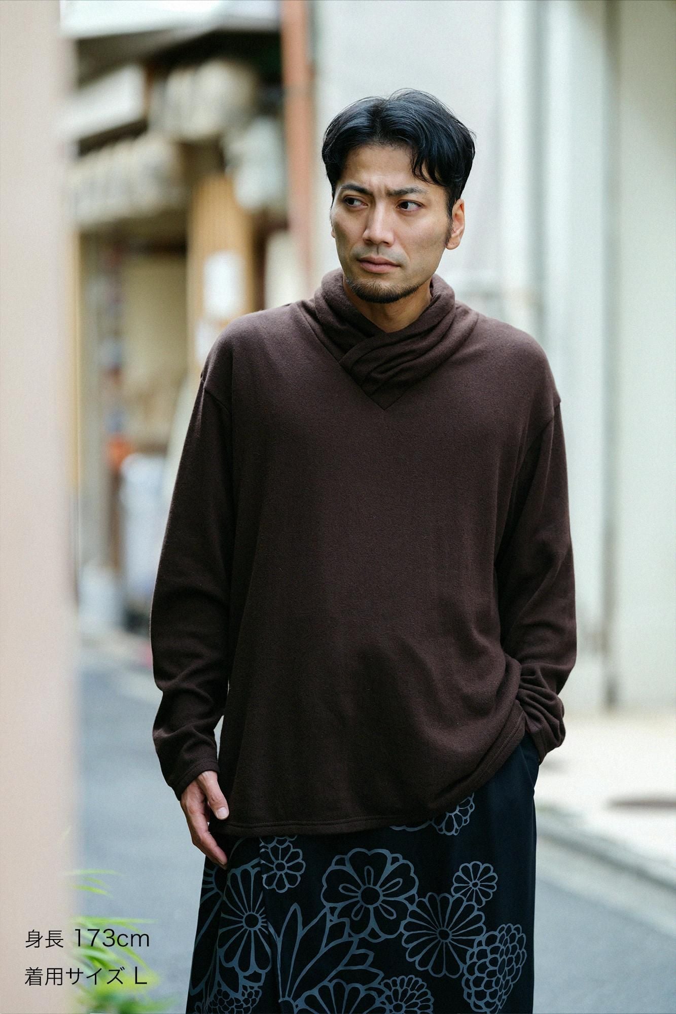 內起絨 梳毛針織 高領上衣／棕色