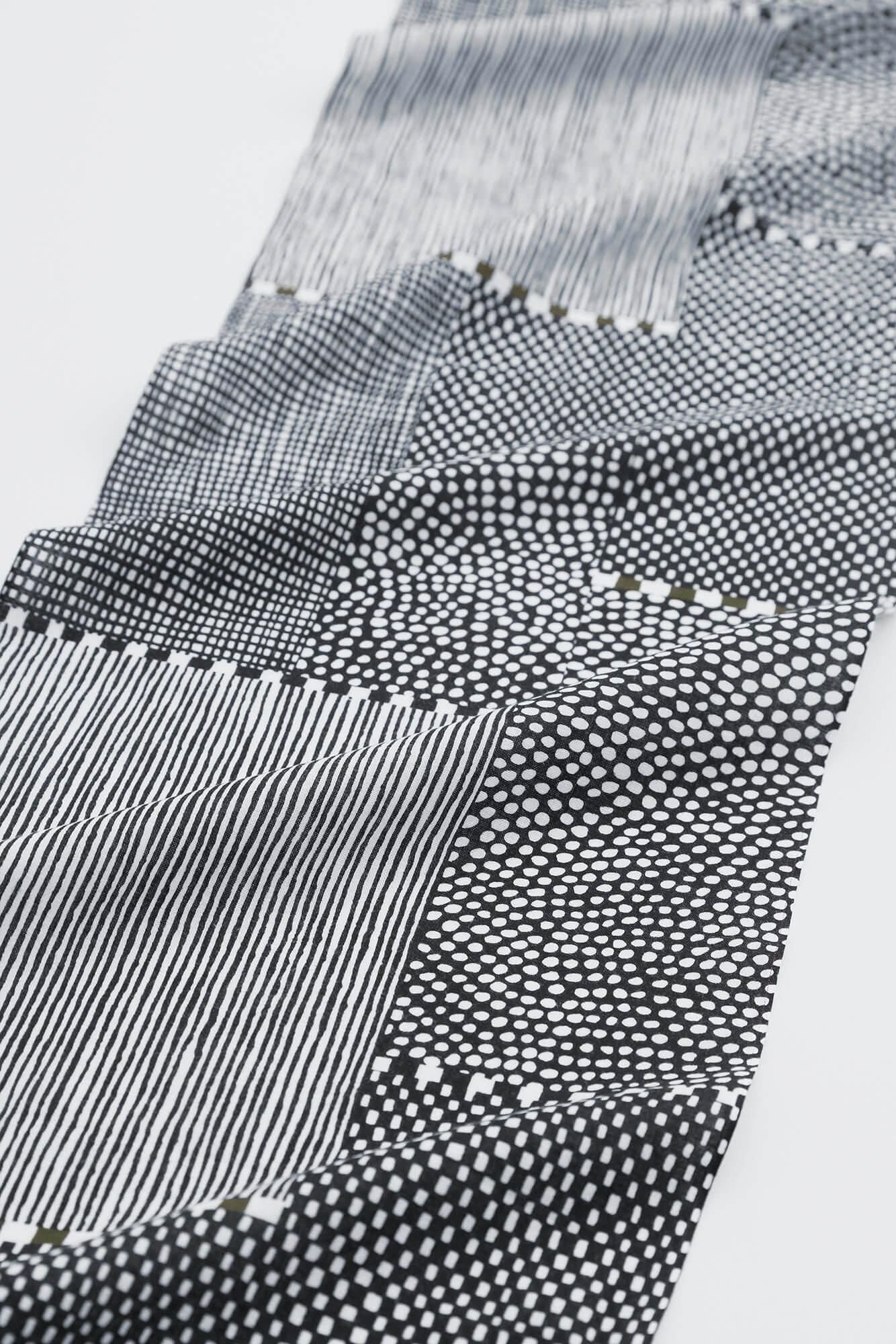 Textil nach Gewicht verkauft (Ise Momen tenugui)/Magasane Sumi schwarzes Moos (Sumikuro Nikoke) <50 cm>