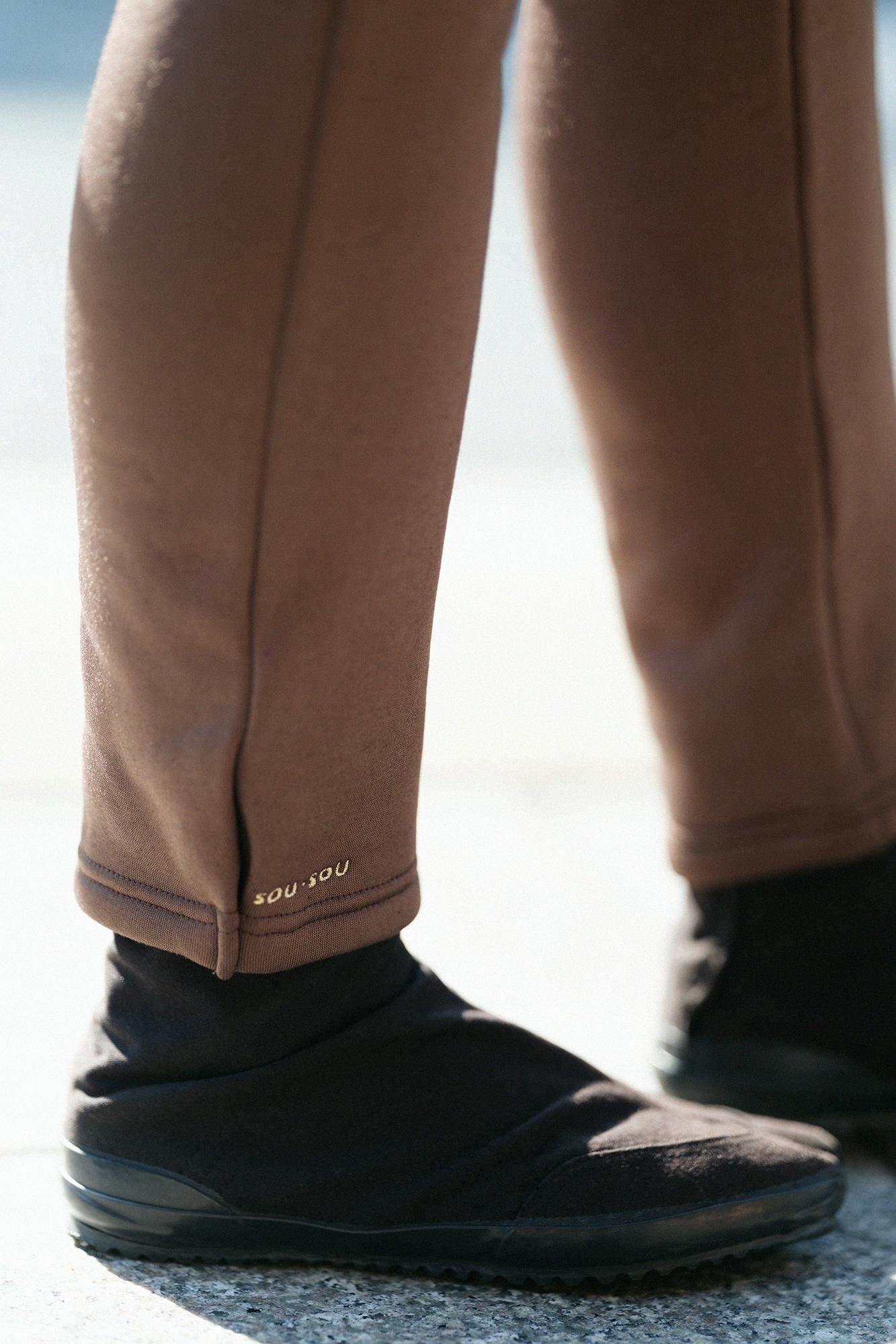 內起絨針織窄版細腿褲/棕色